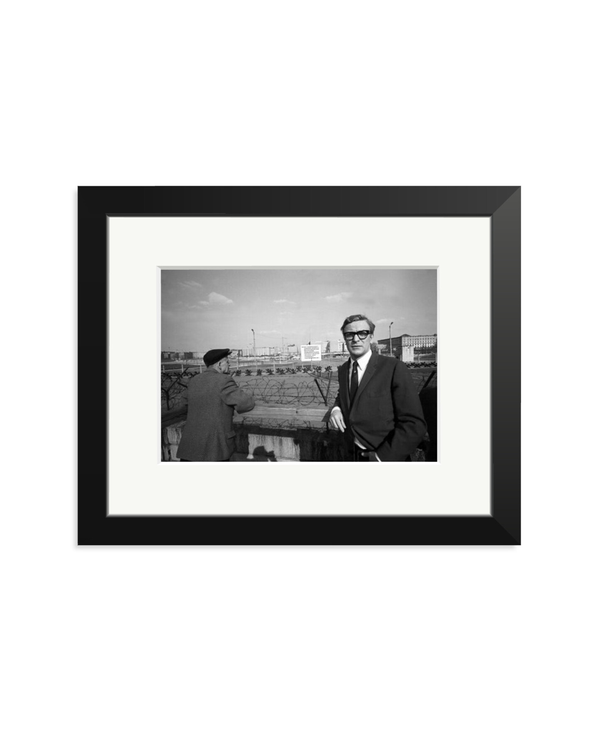 Caine in Berlin Black / Small