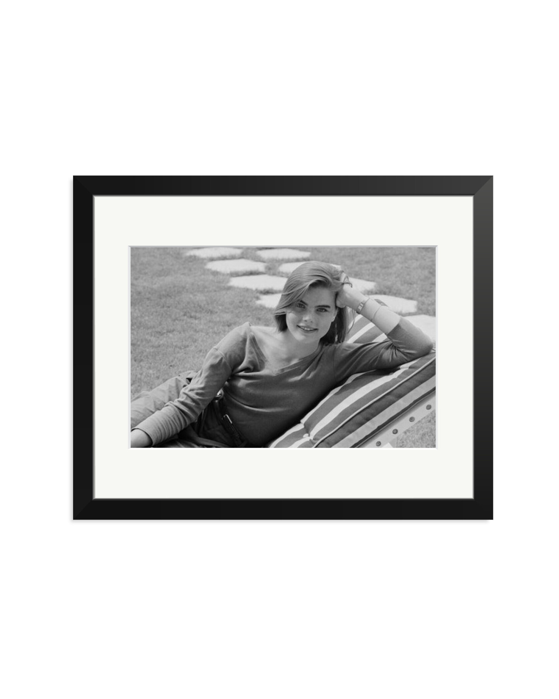Mariel Hemingway Black / Medium