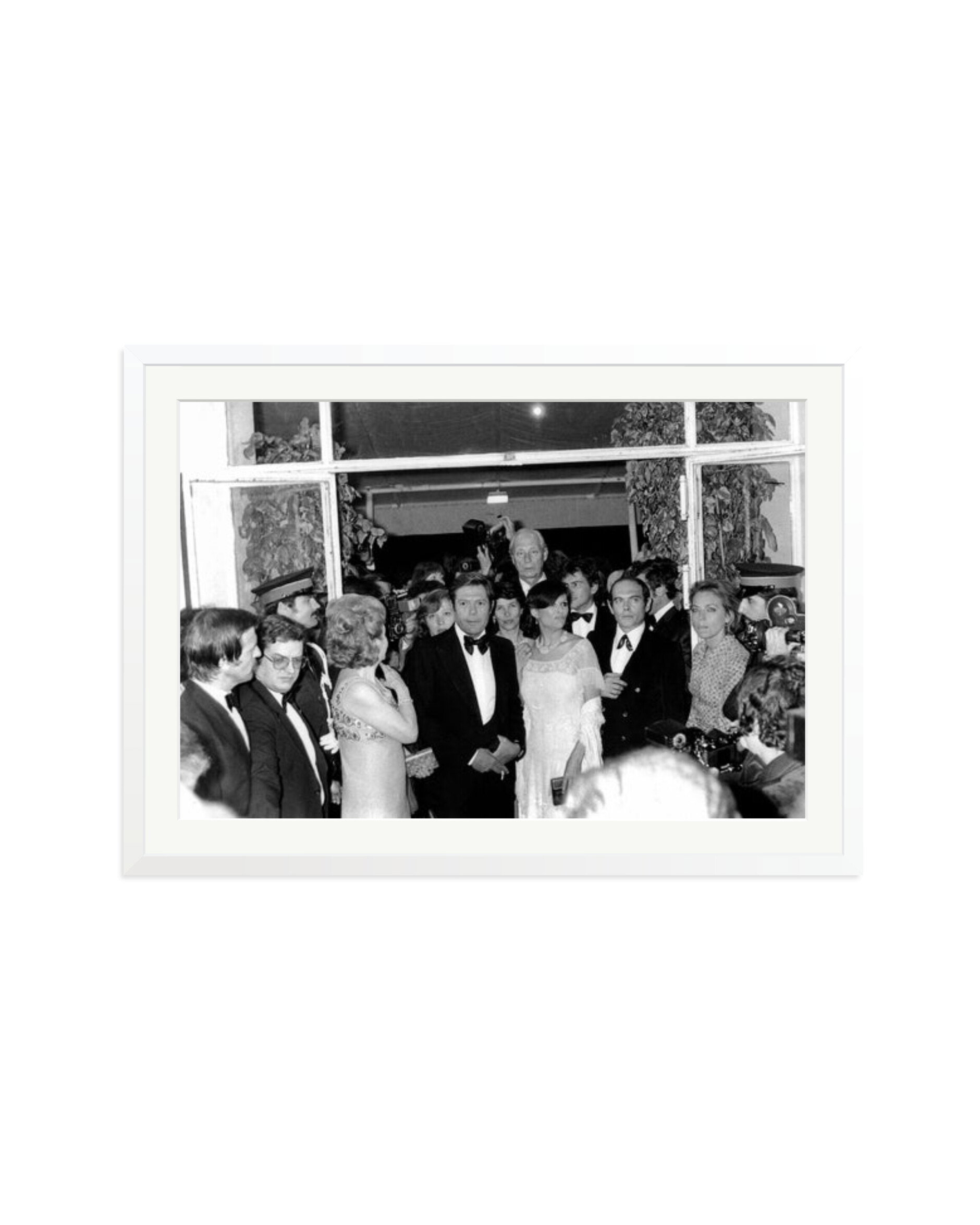 Mastroianni and Cardinale in Cannes White / XXL