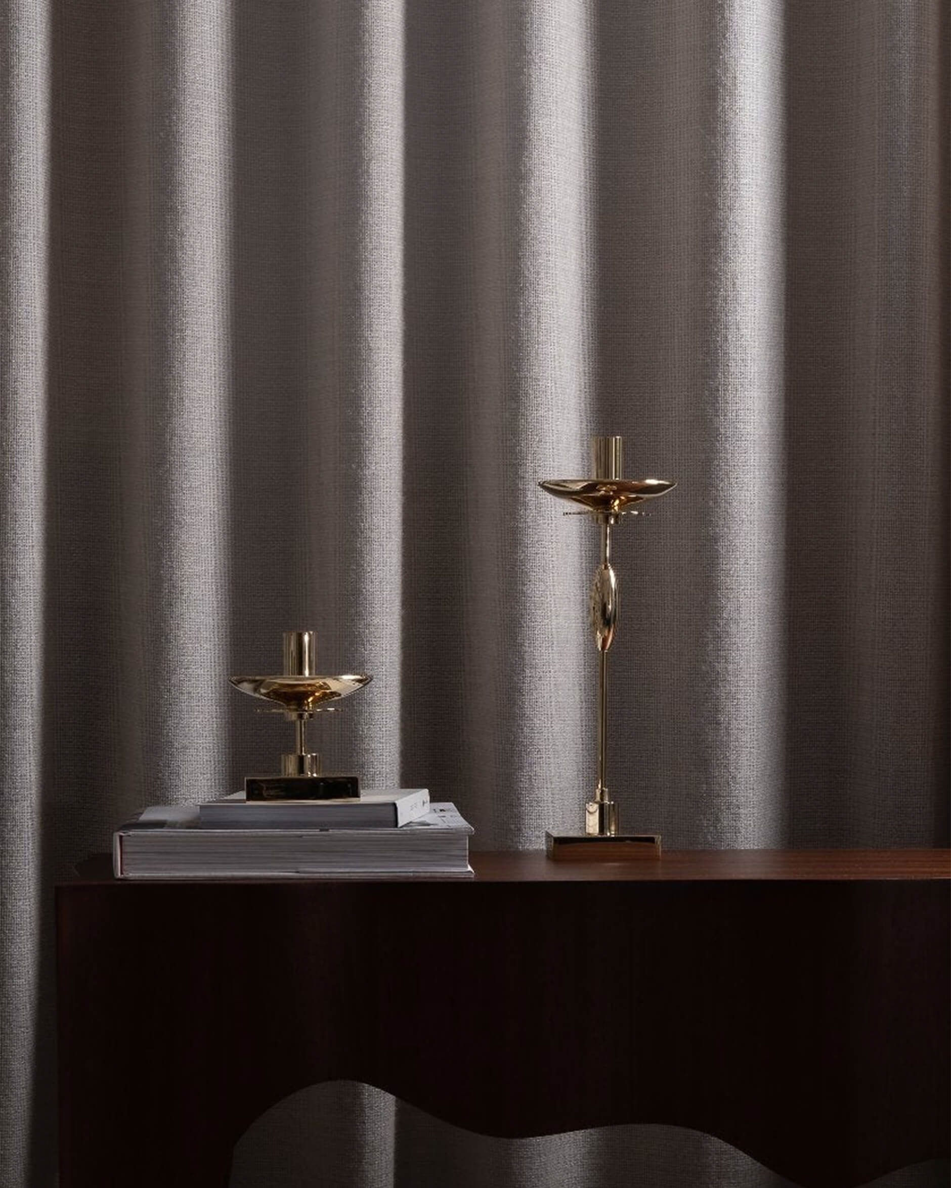 Carlo ljusstake mässing L