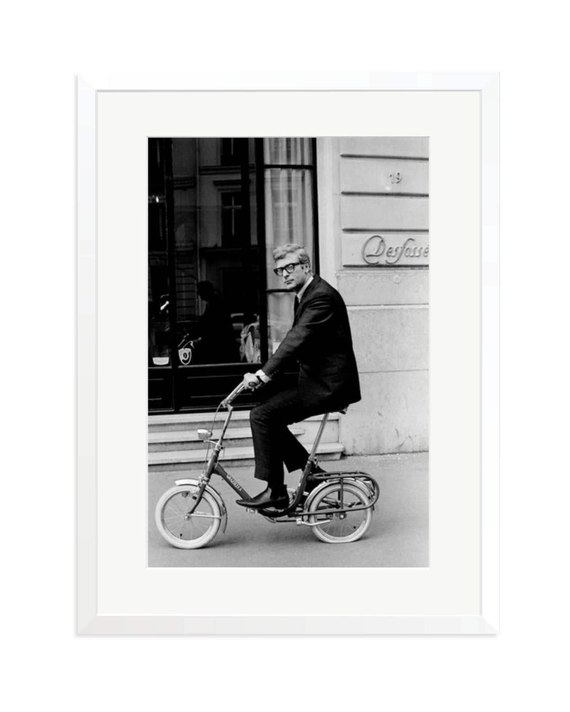 Michael Caine on His Bike White / XL