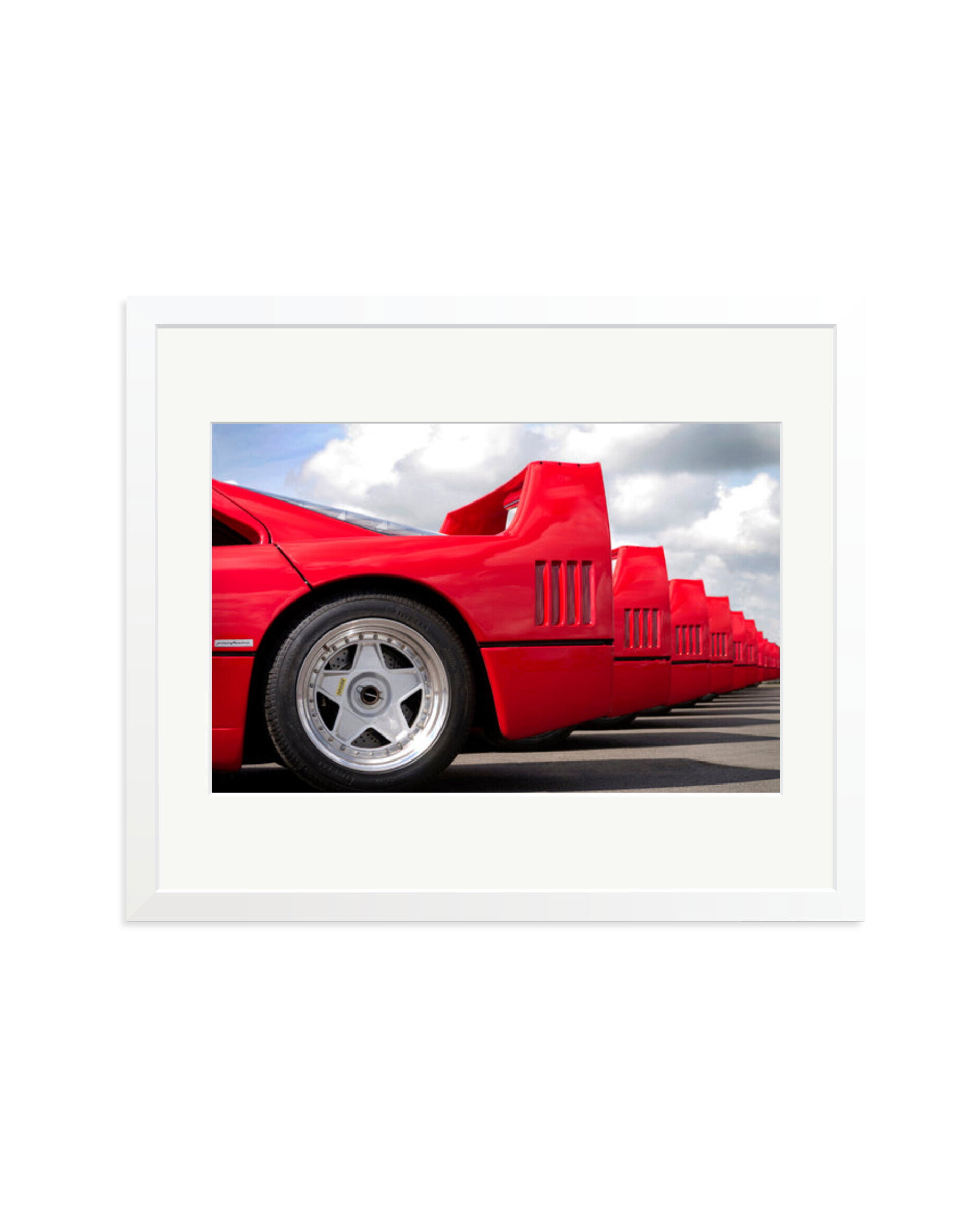 Group of Ferrari F40's White / Large