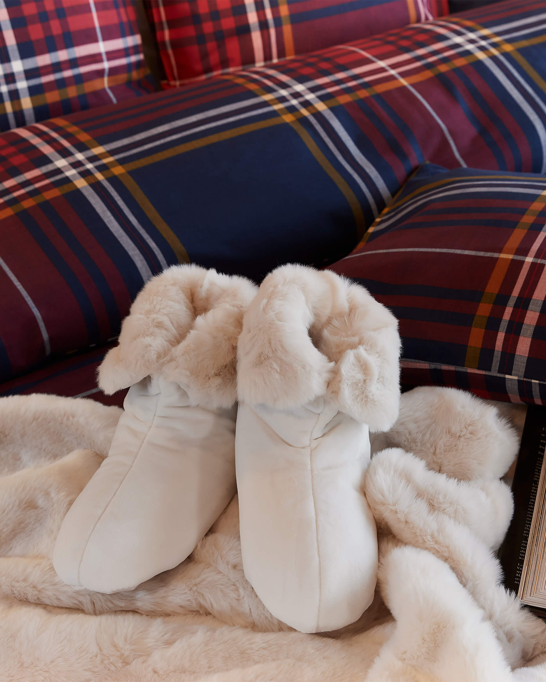 Aspen tofflor polar bear