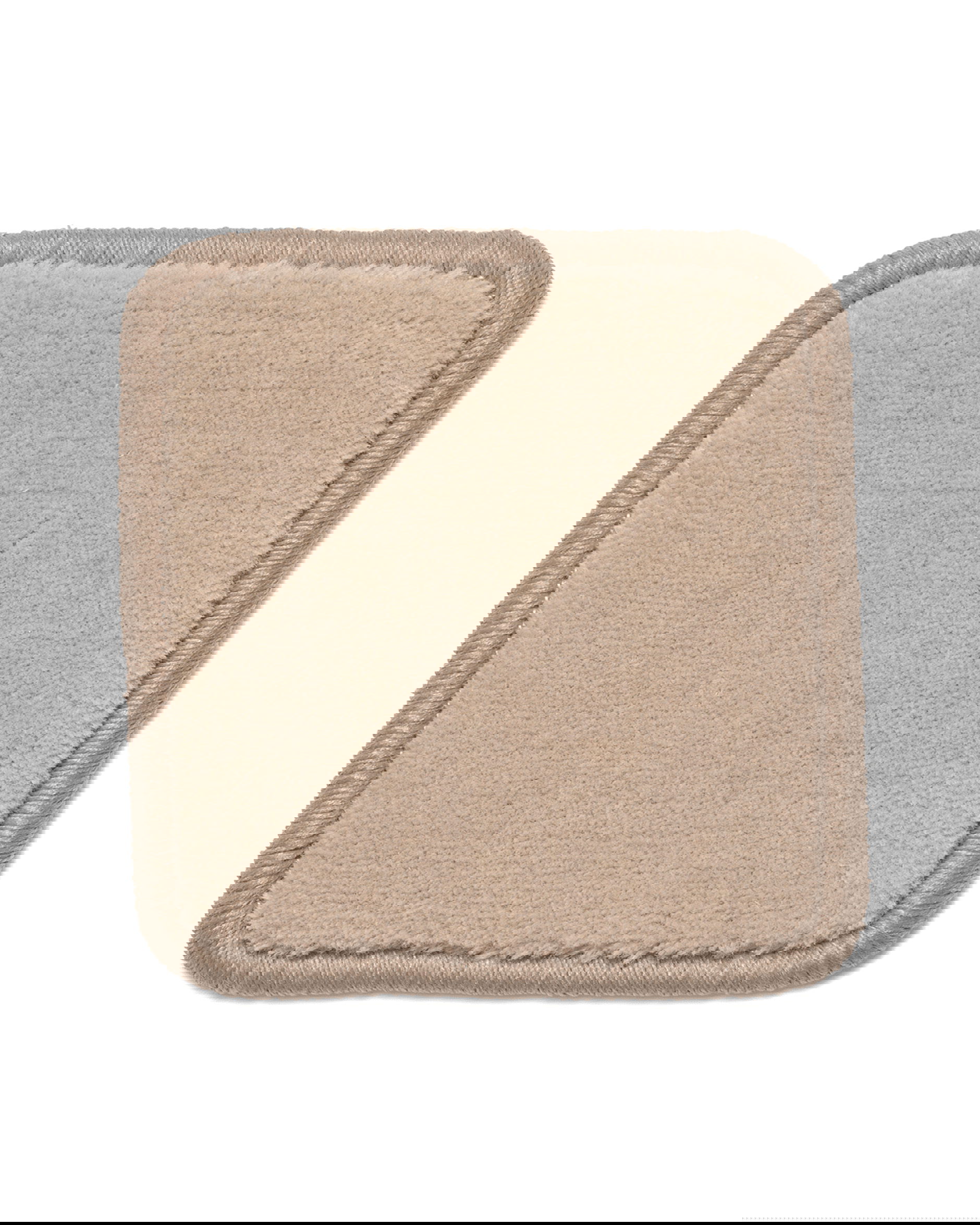 Lobby rug with edging beige