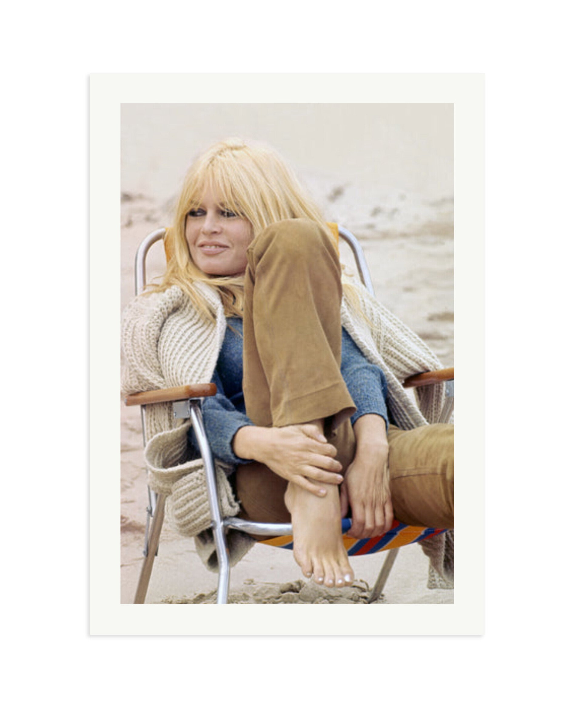 Bardot takes a break Print Only / XXL