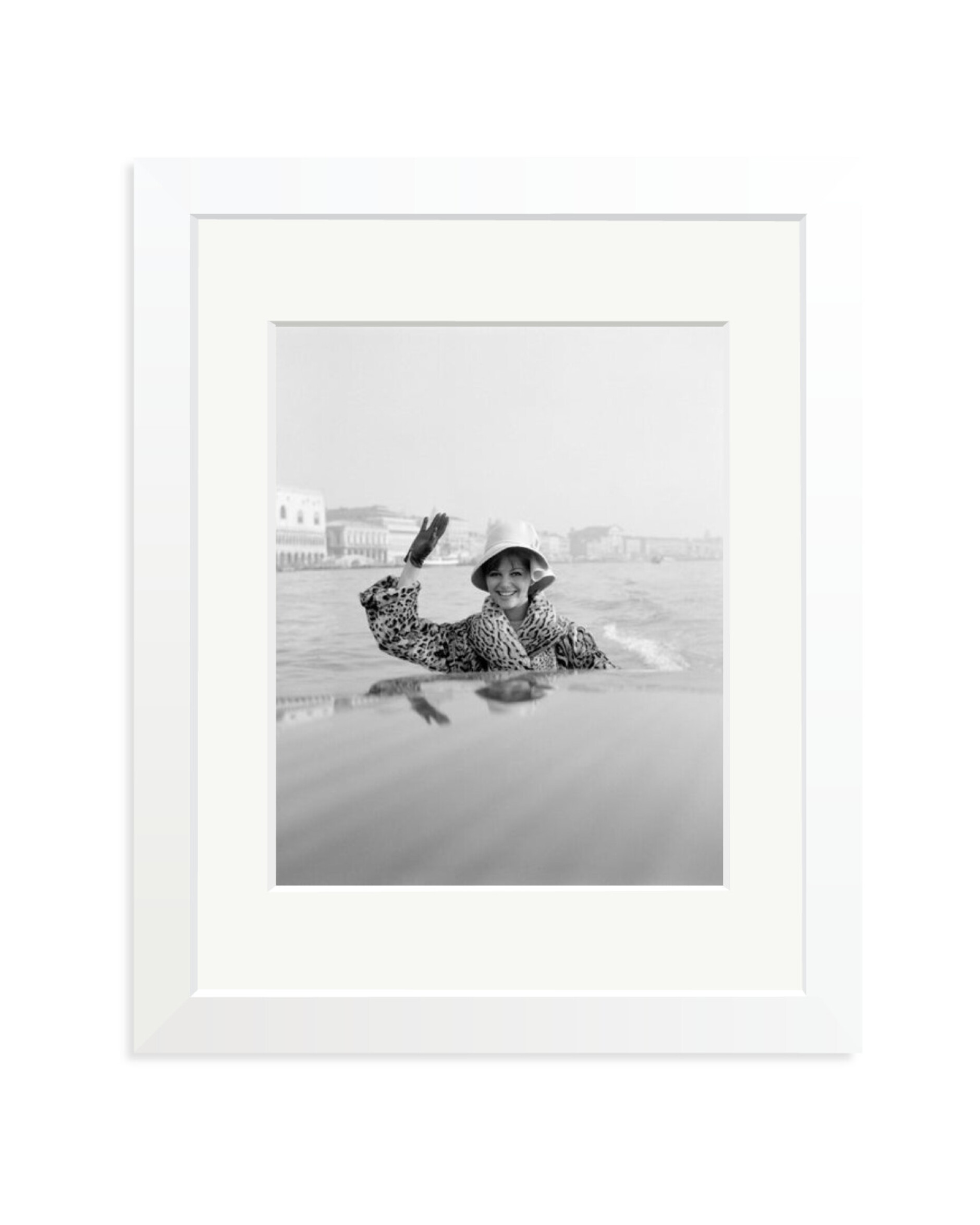 Cardinale in Venice, 1960 White / Small