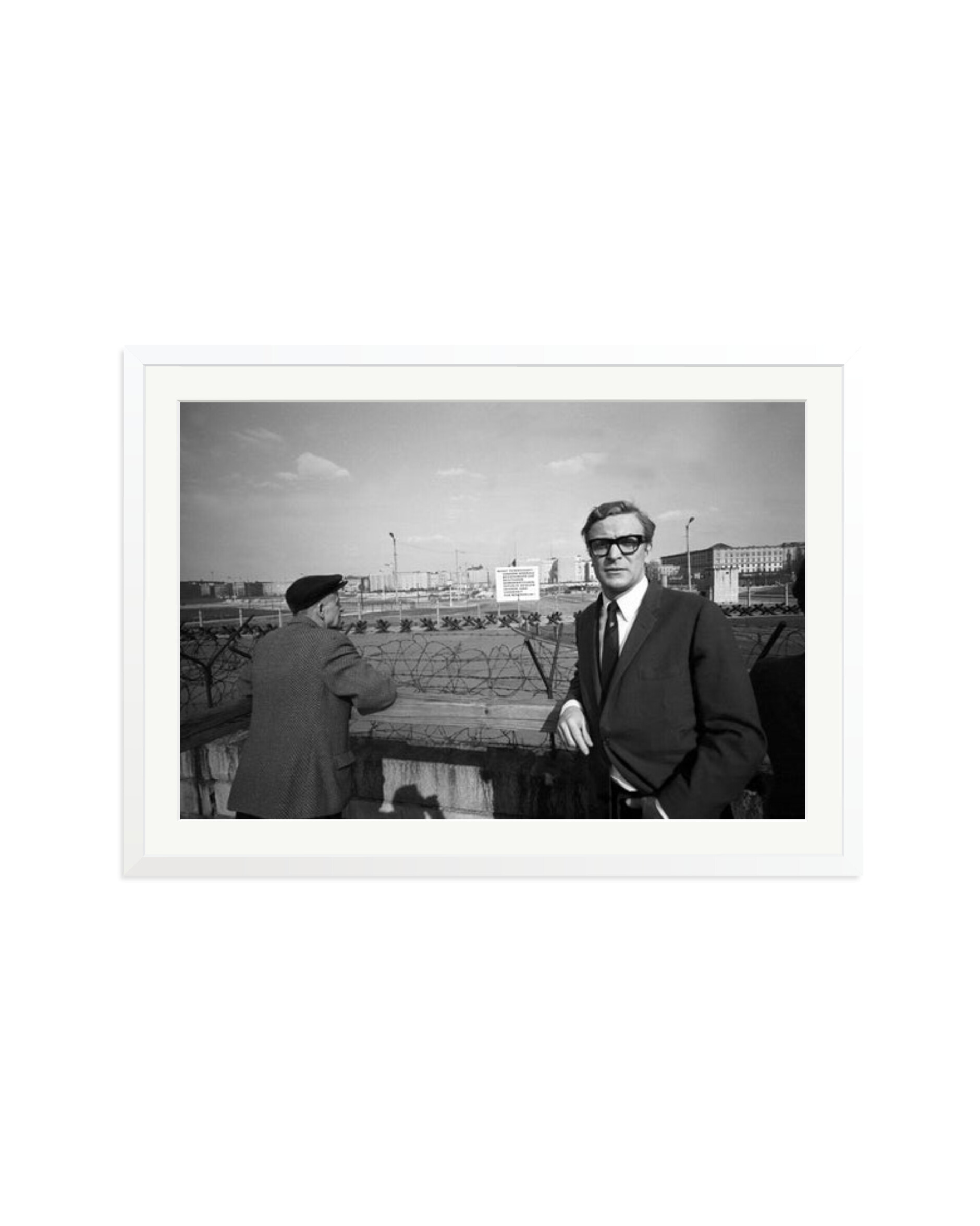 Caine in Berlin White / XXL