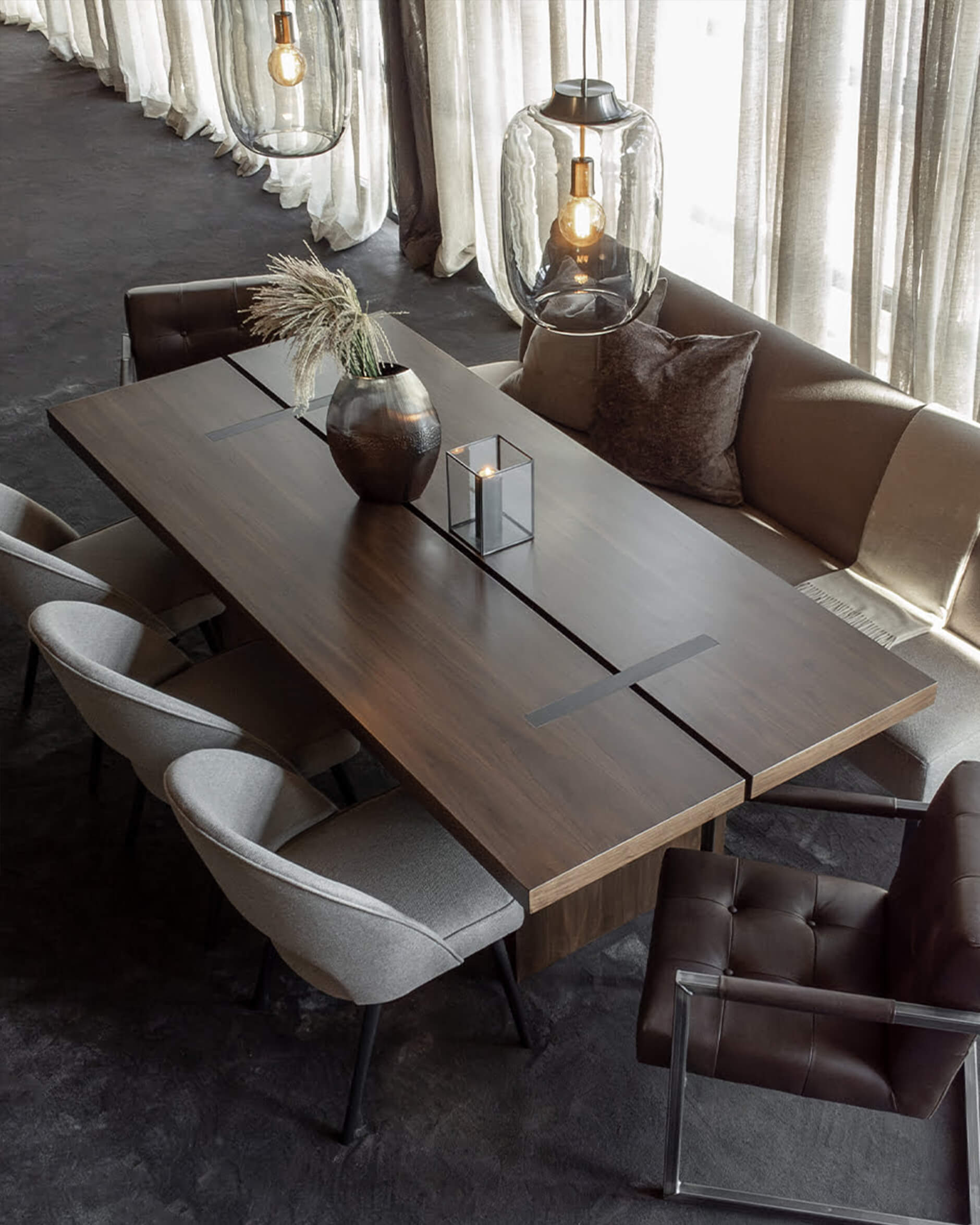 Maddox matbord valnöt