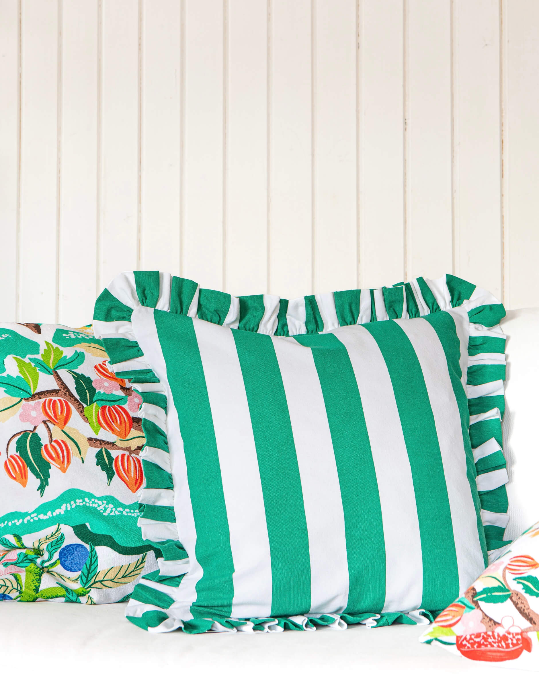 Ruffle Stripes kuddfodral grön