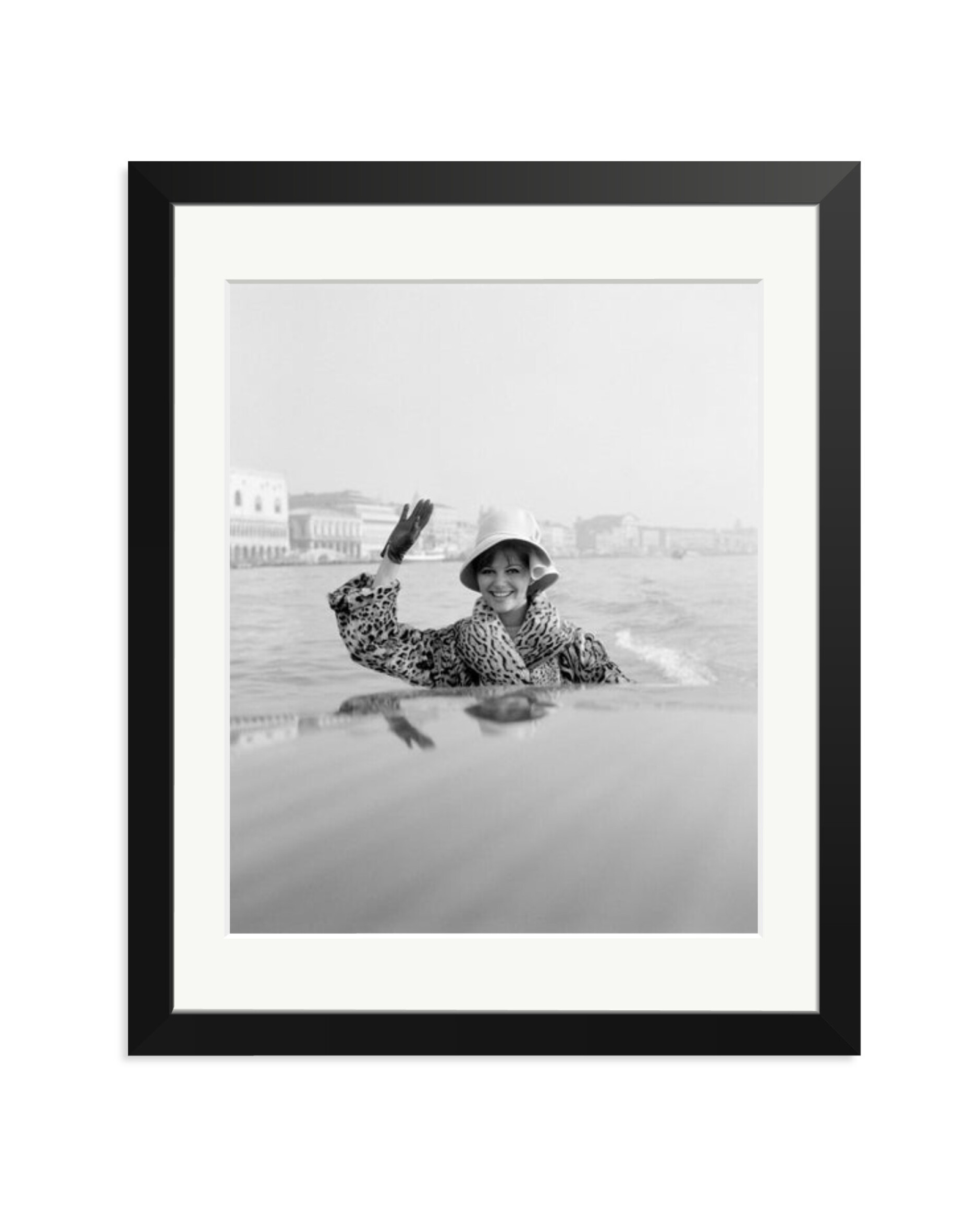 Cardinale in Venice, 1960 Black / Medium