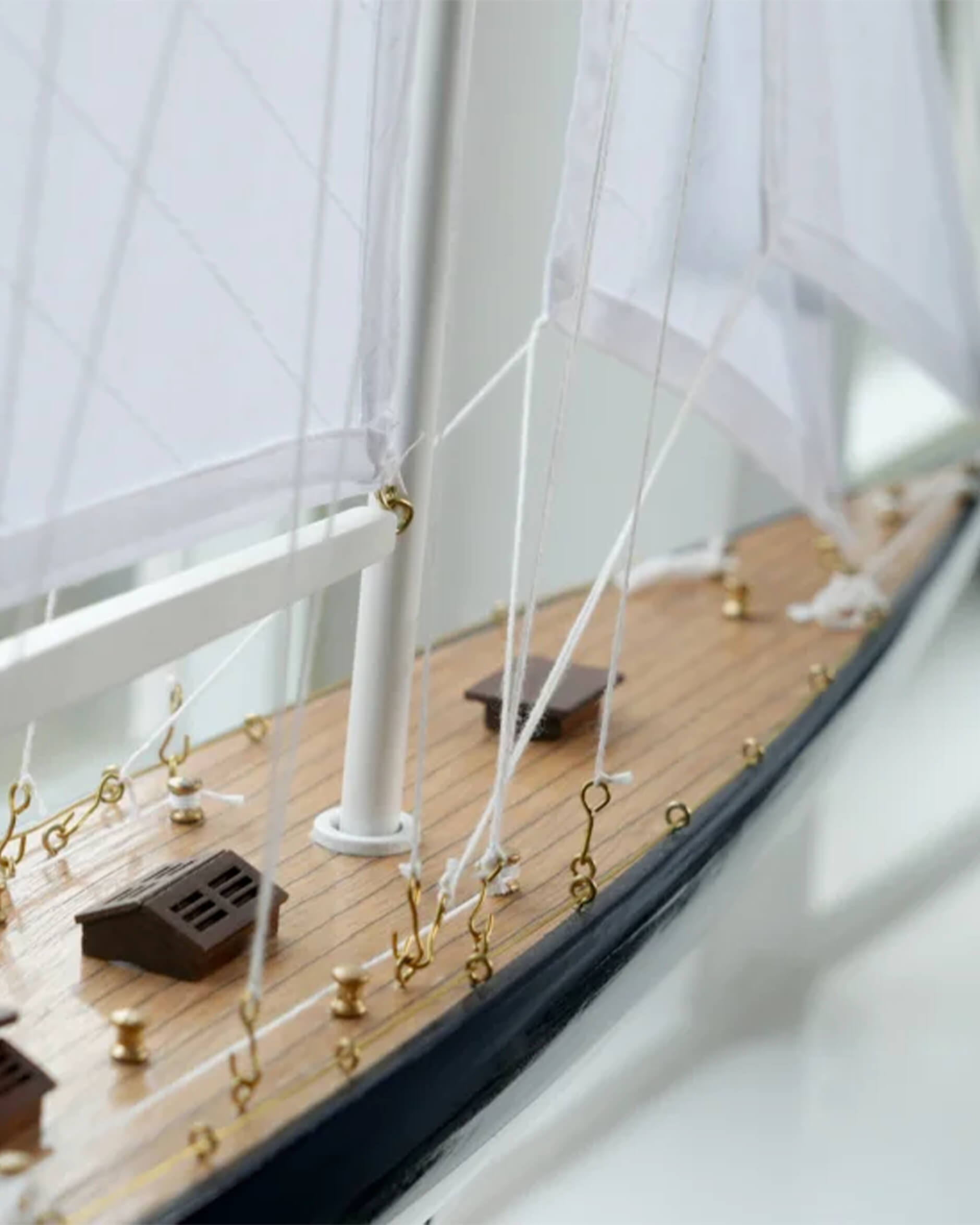 J-Yacht Rainbow 1934 modellbåt