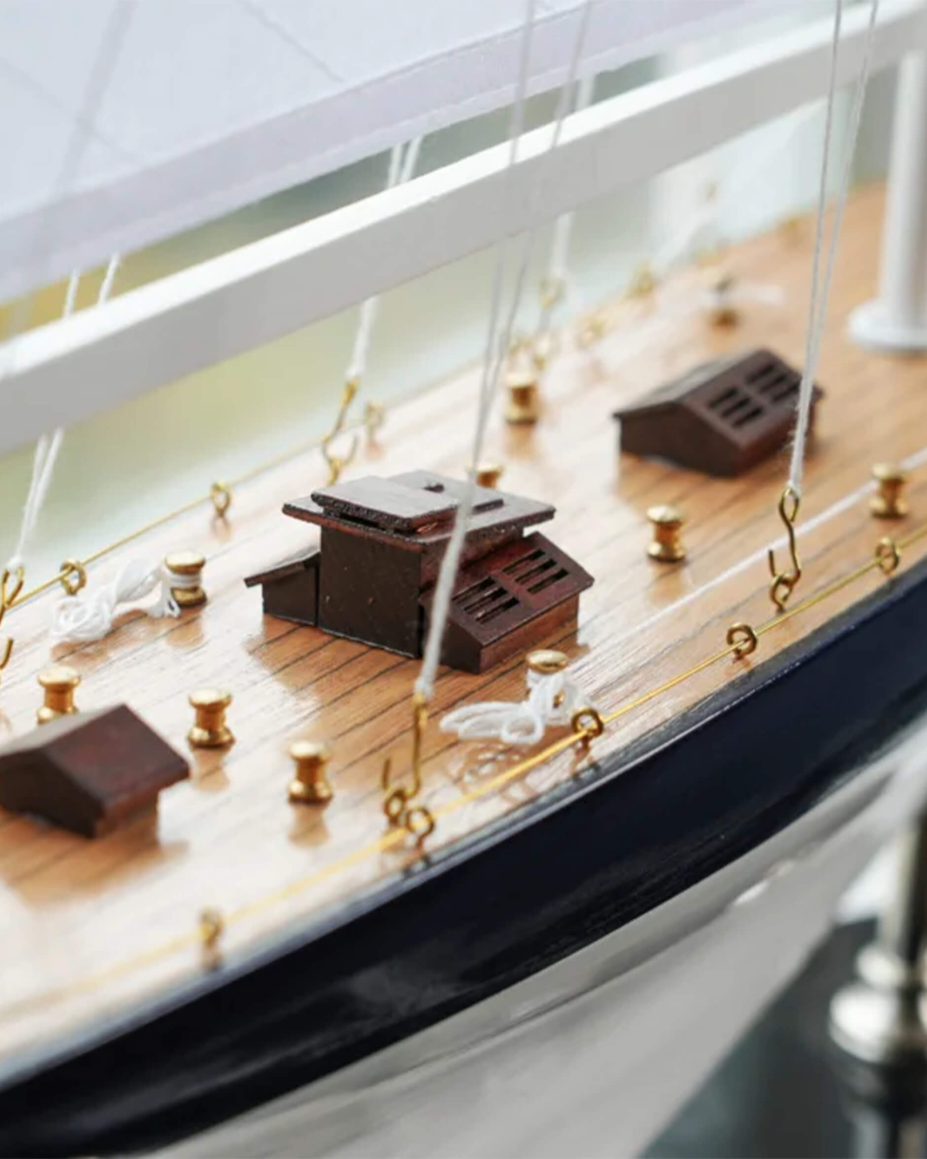 J-Yacht Rainbow 1934 modellbåt