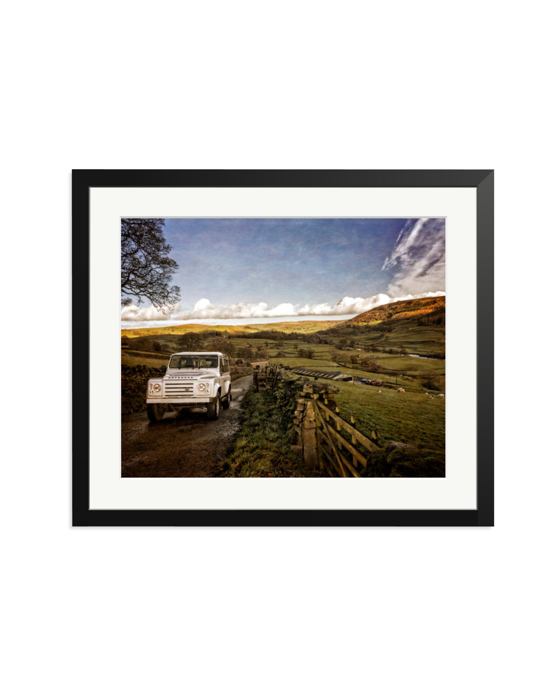 Defender 90 in the Dales Black / Large