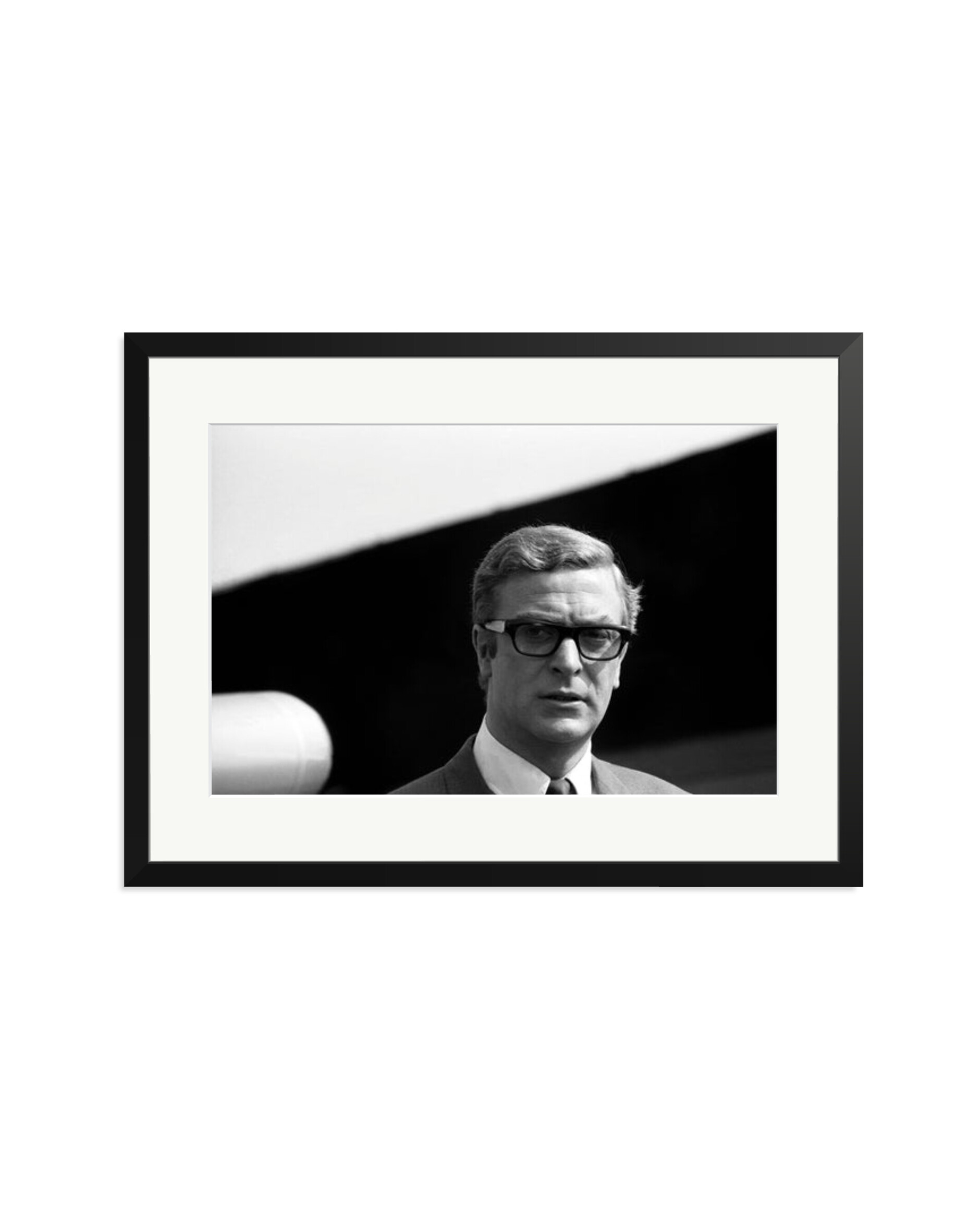 Michael Caine, 1966 Black / XL