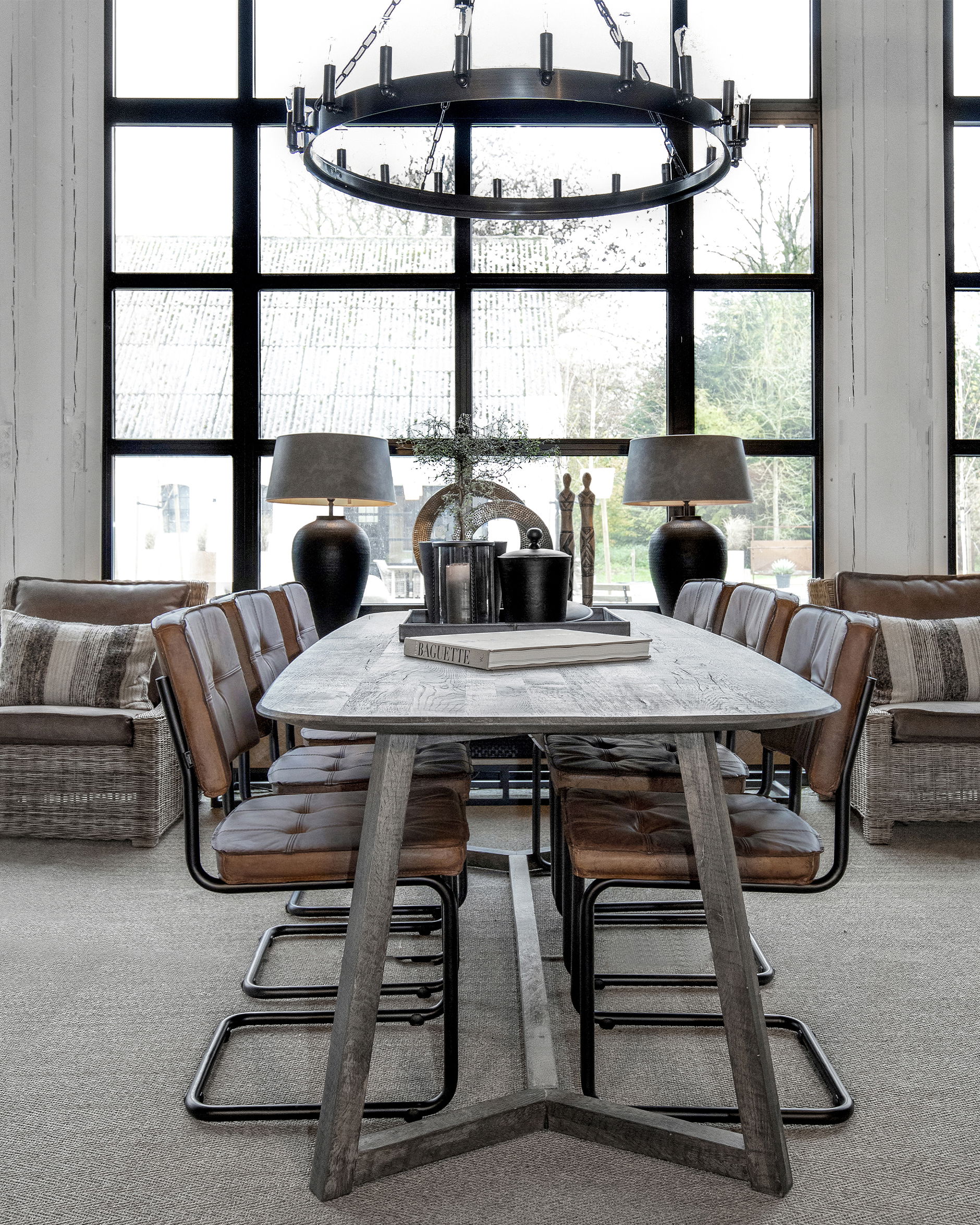 Carlos-tuoli vaaleanruskeaa nahkaa OUTLET