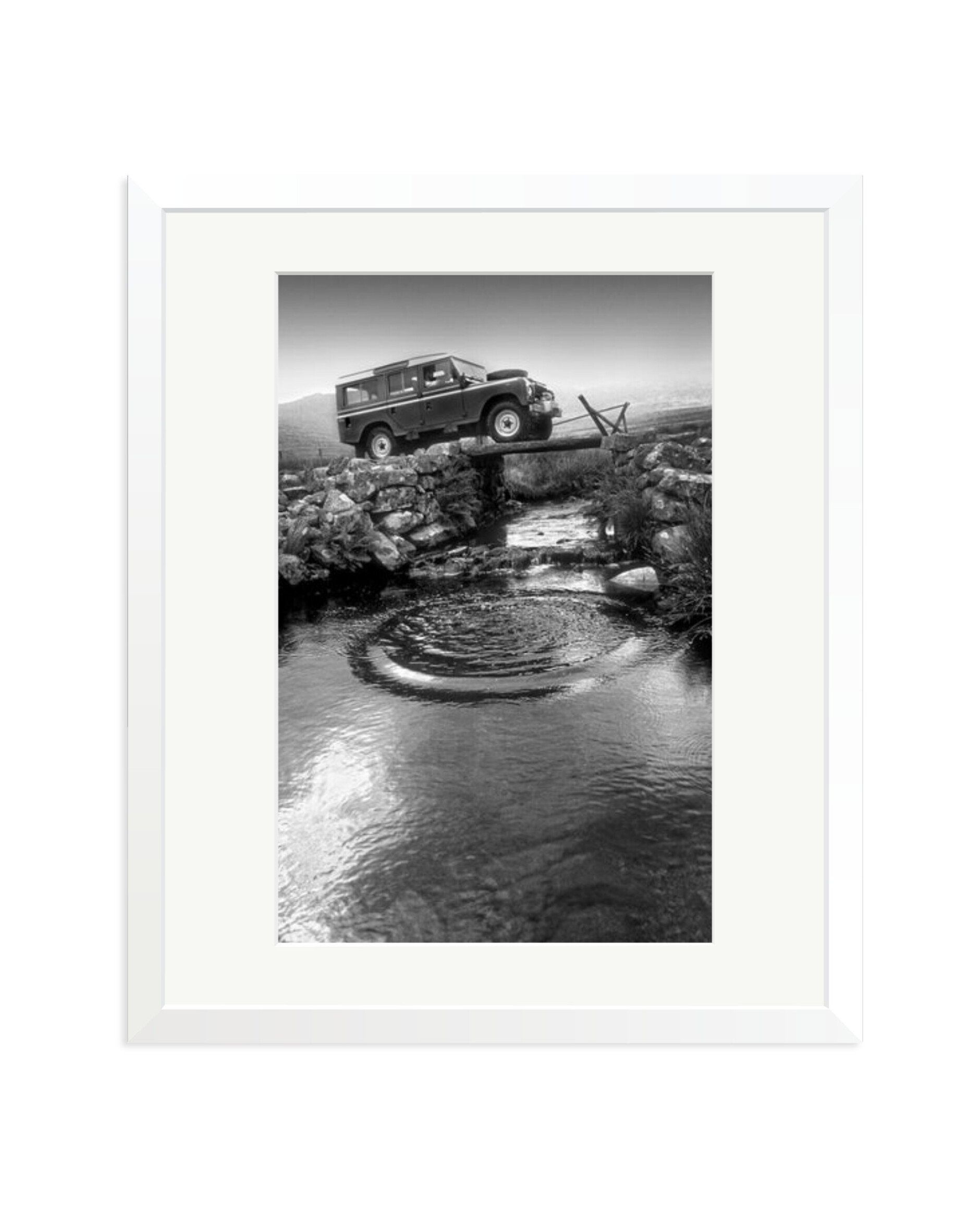 The Series III White / Large