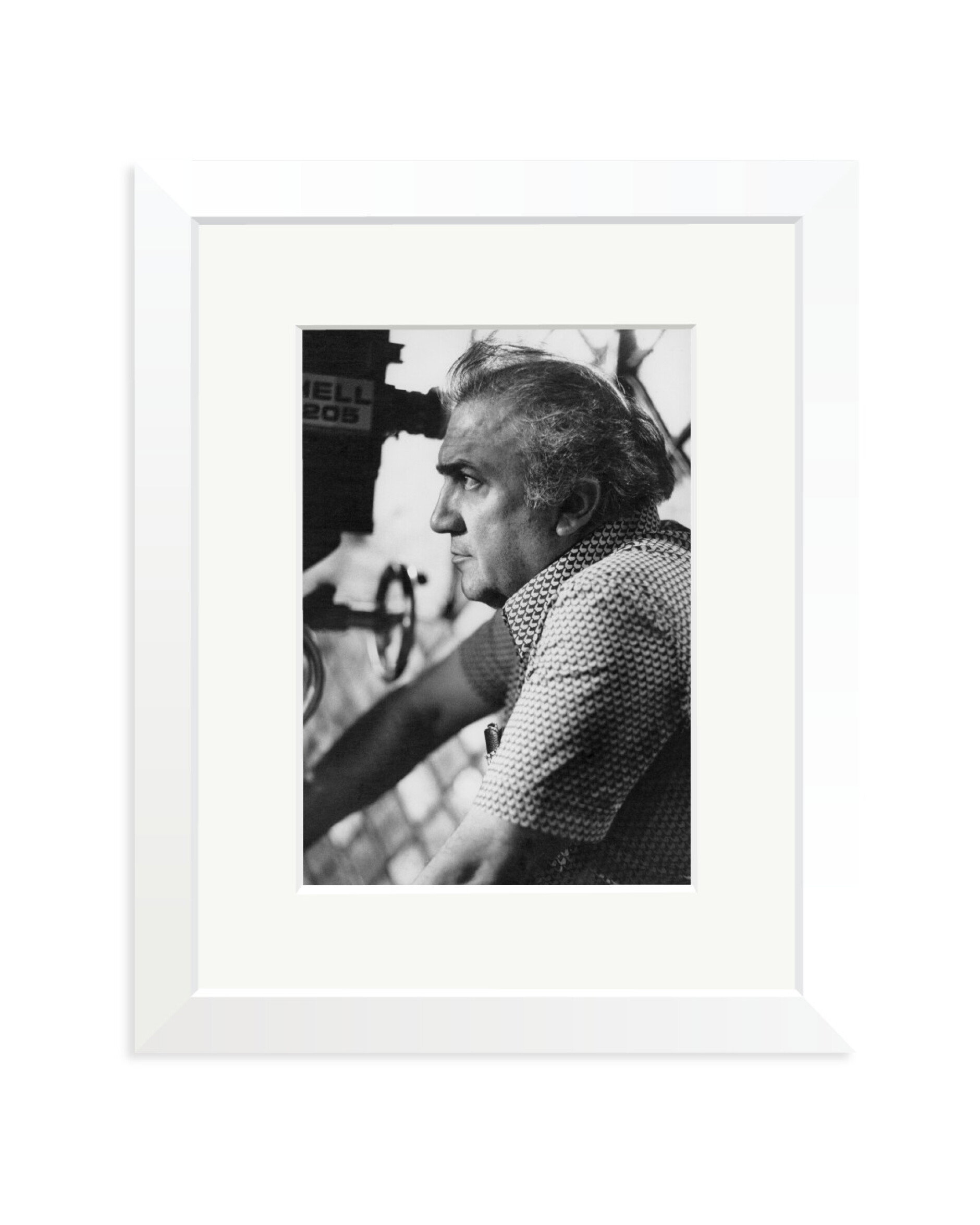 Fellini, '76 White / Small