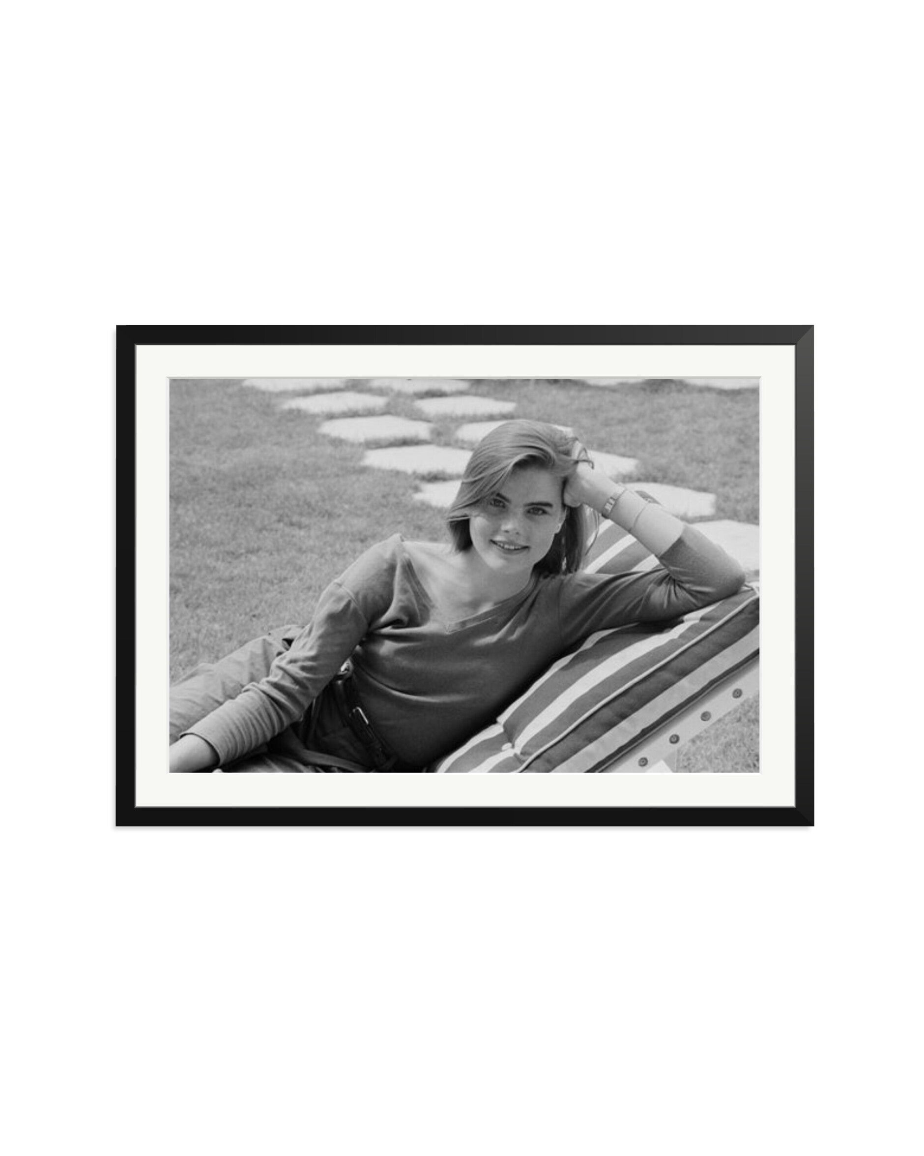 Mariel Hemingway Black / XXL