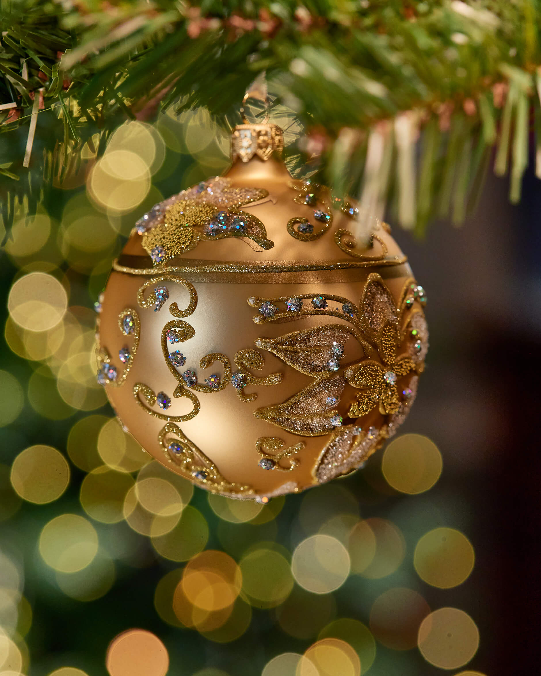 Lux Florian Weihnachtskugel gold 8cm