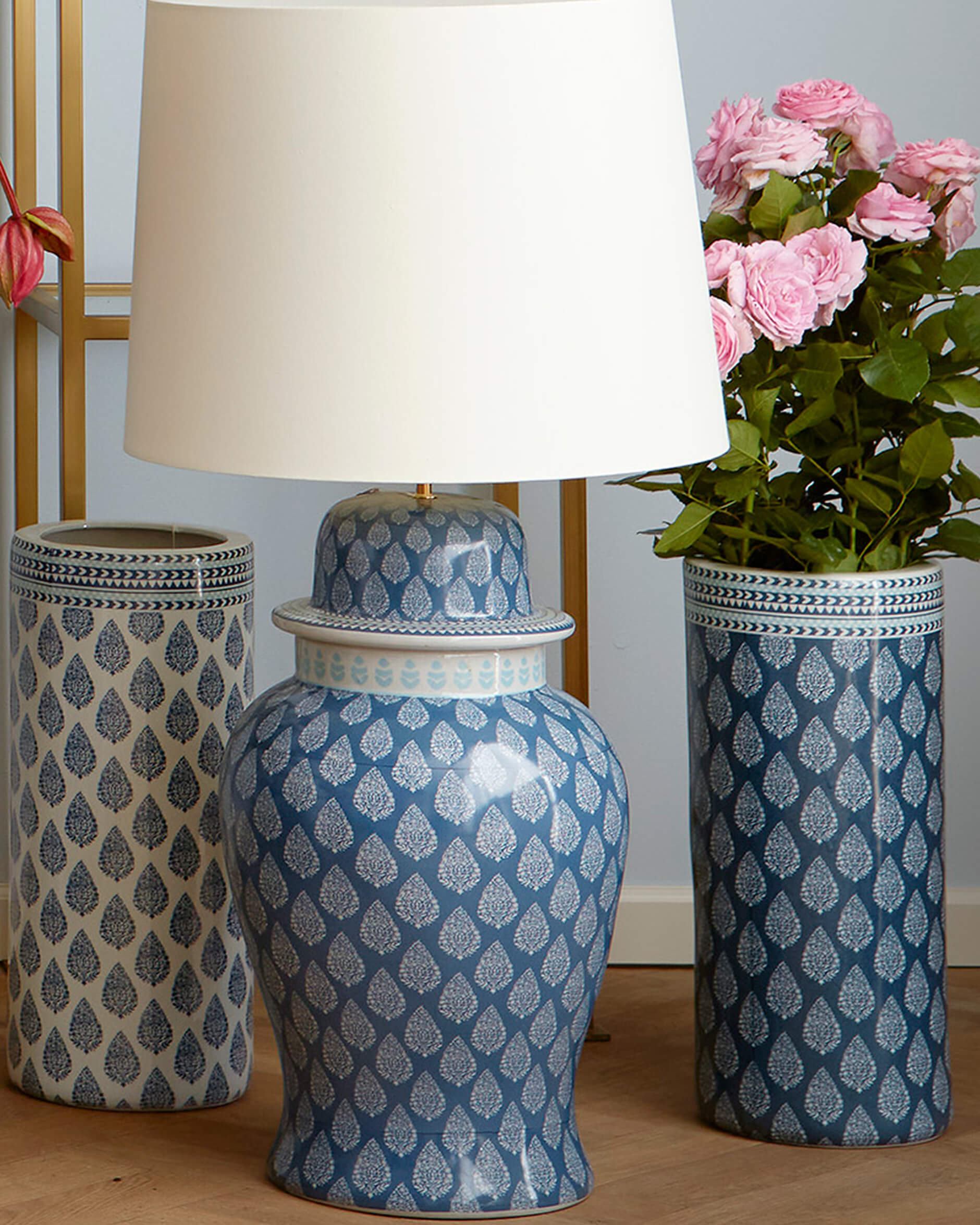 Paisley umbrella stand blue