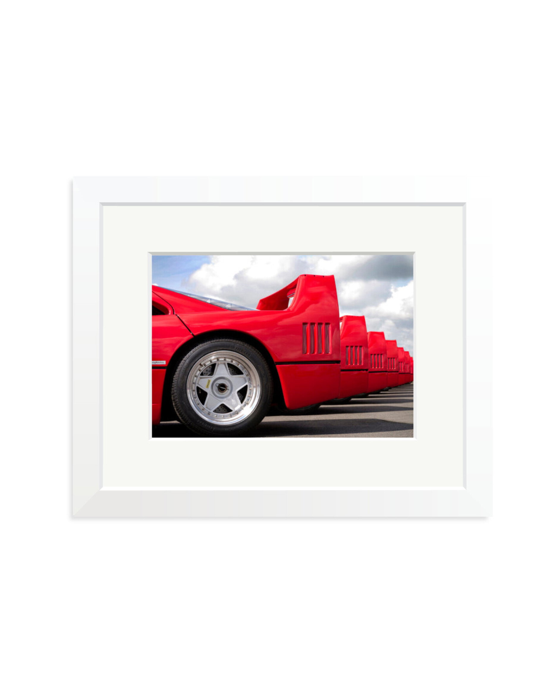 Group of Ferrari F40's White / Small