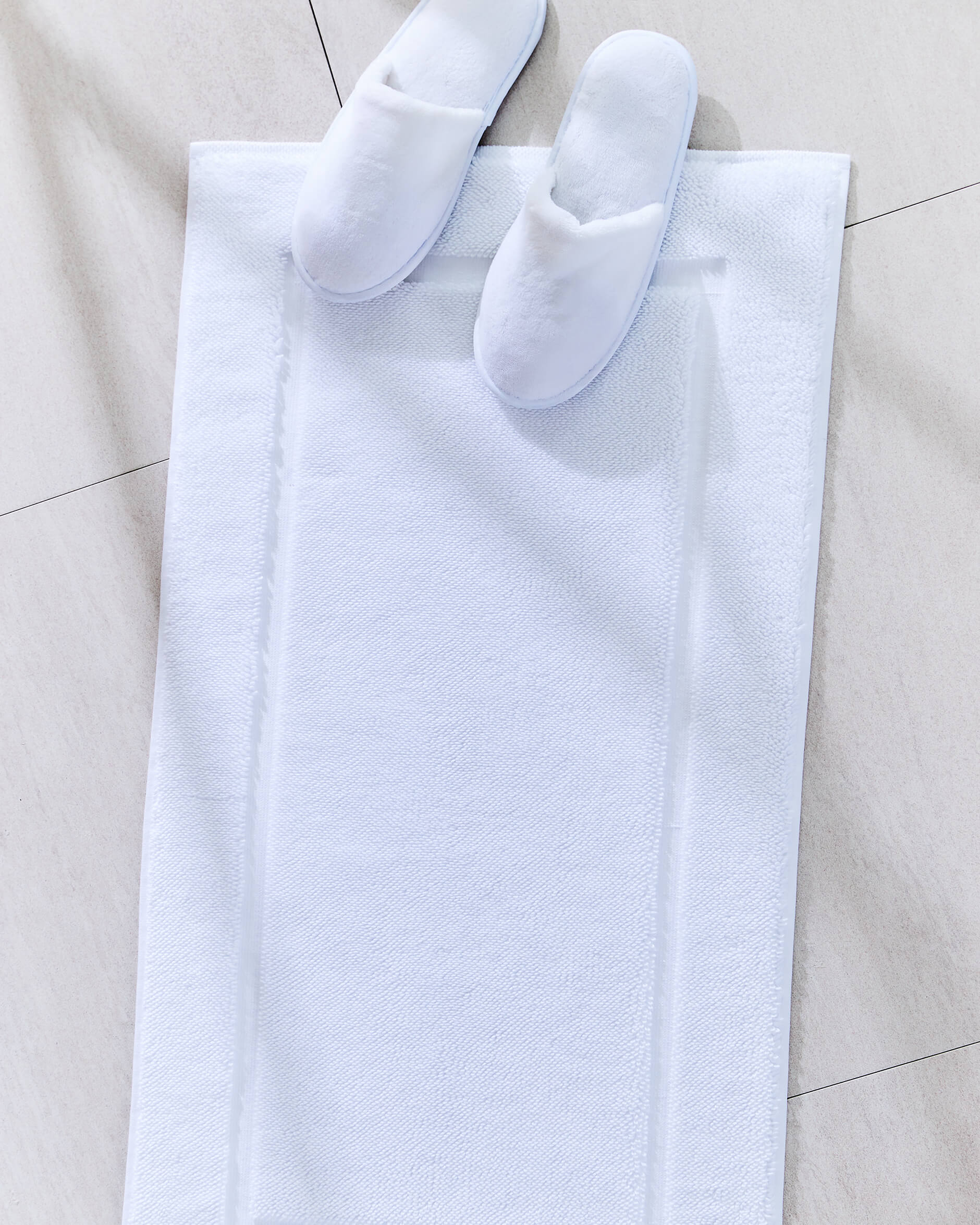 Mayfair badrumsmatta vit