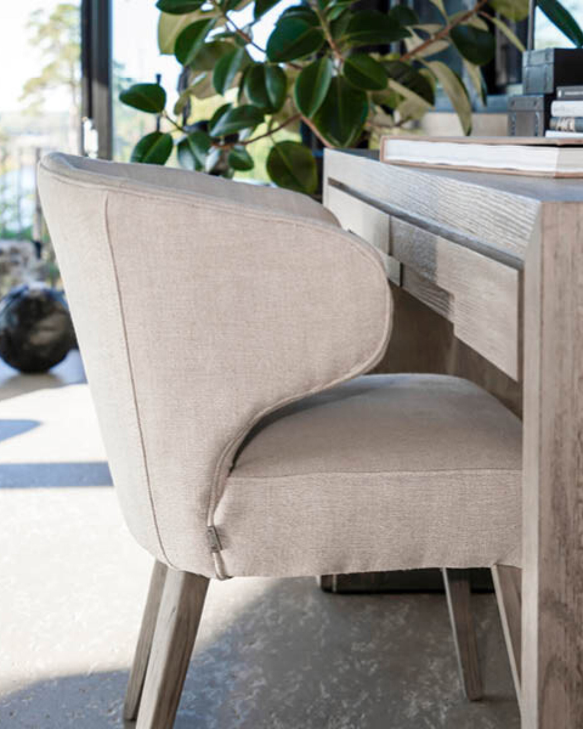La Vella Dining Chair Sophie Linen