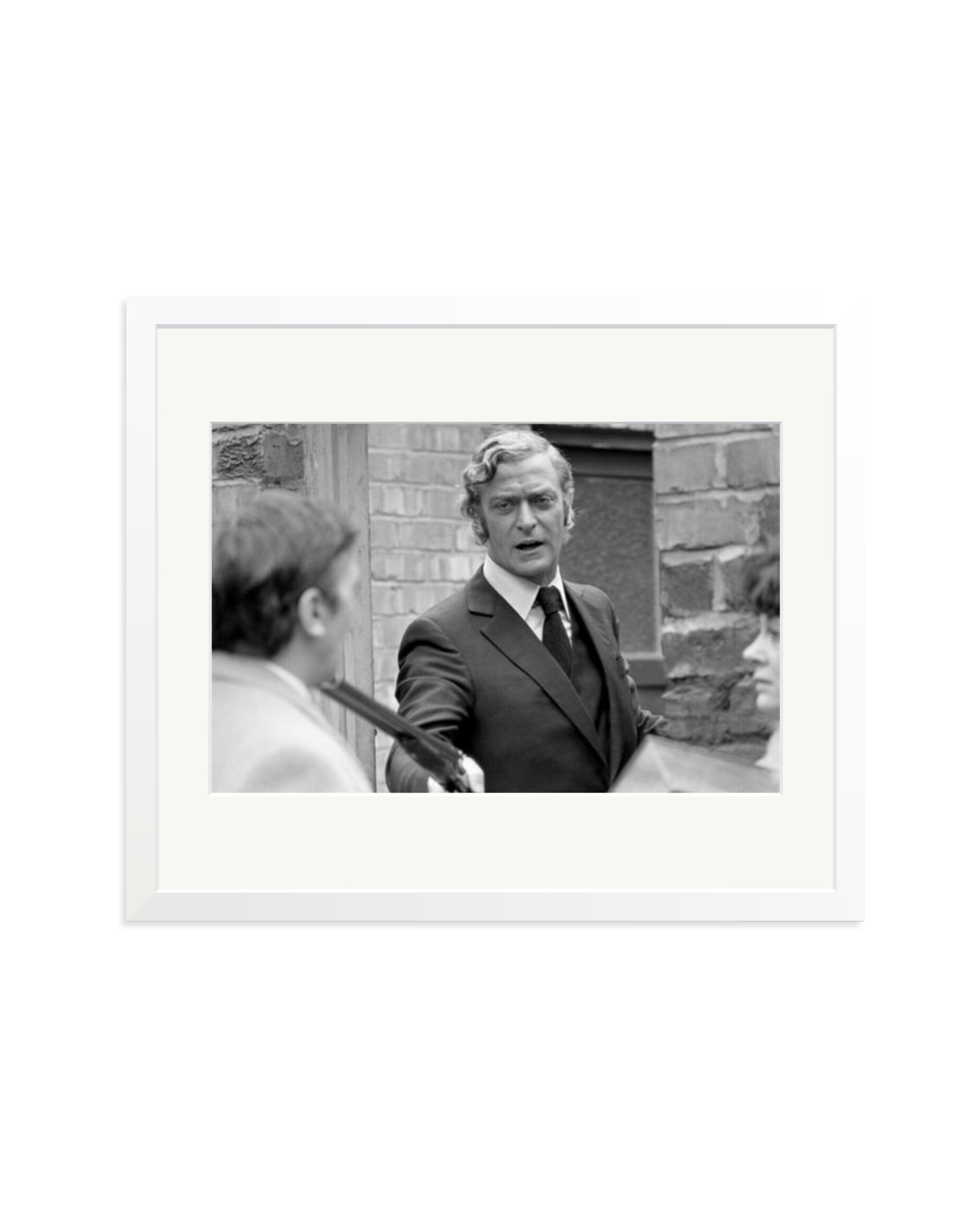 Caine On Set White / Large