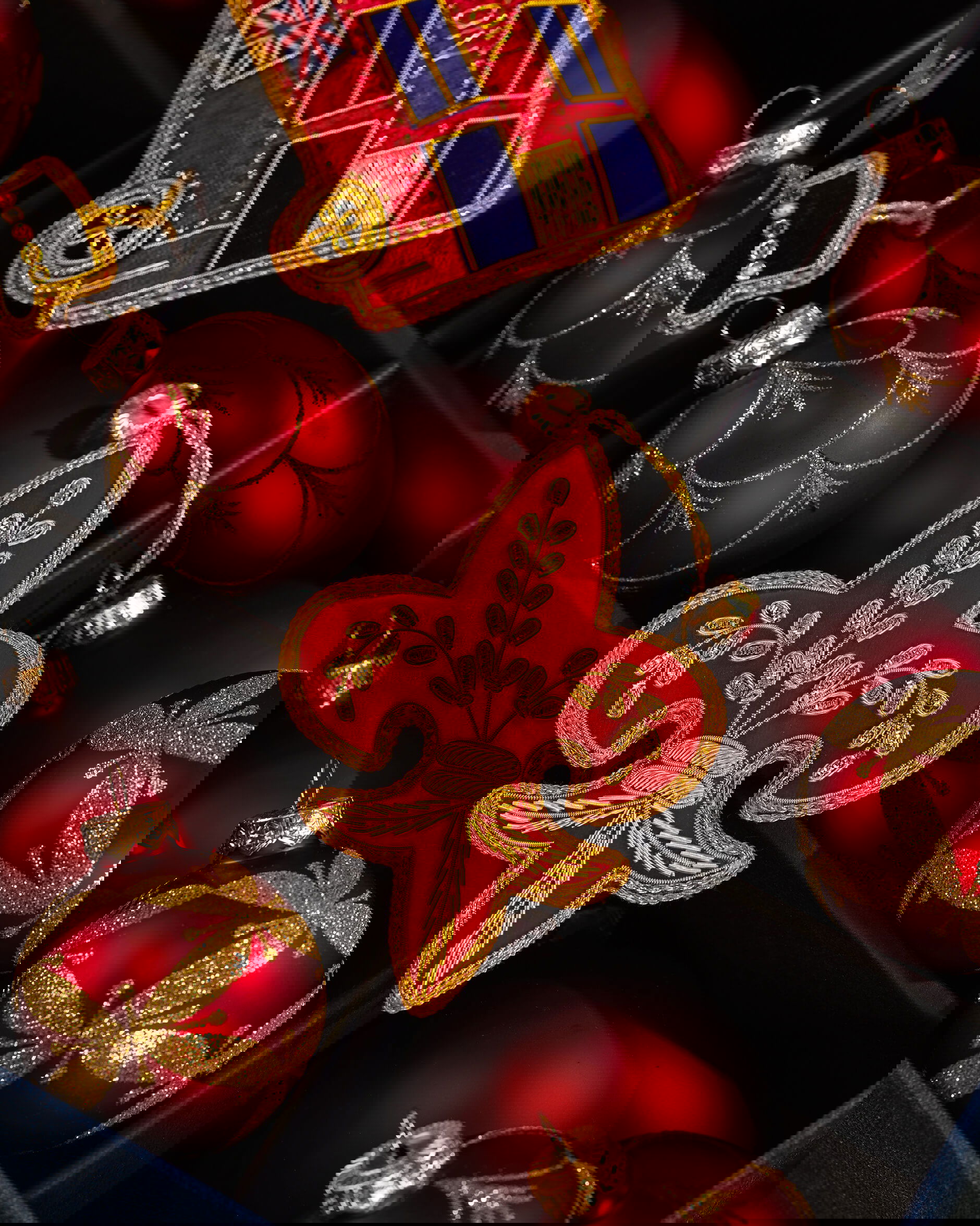 Chelsea fransk lilja julgransdekoration