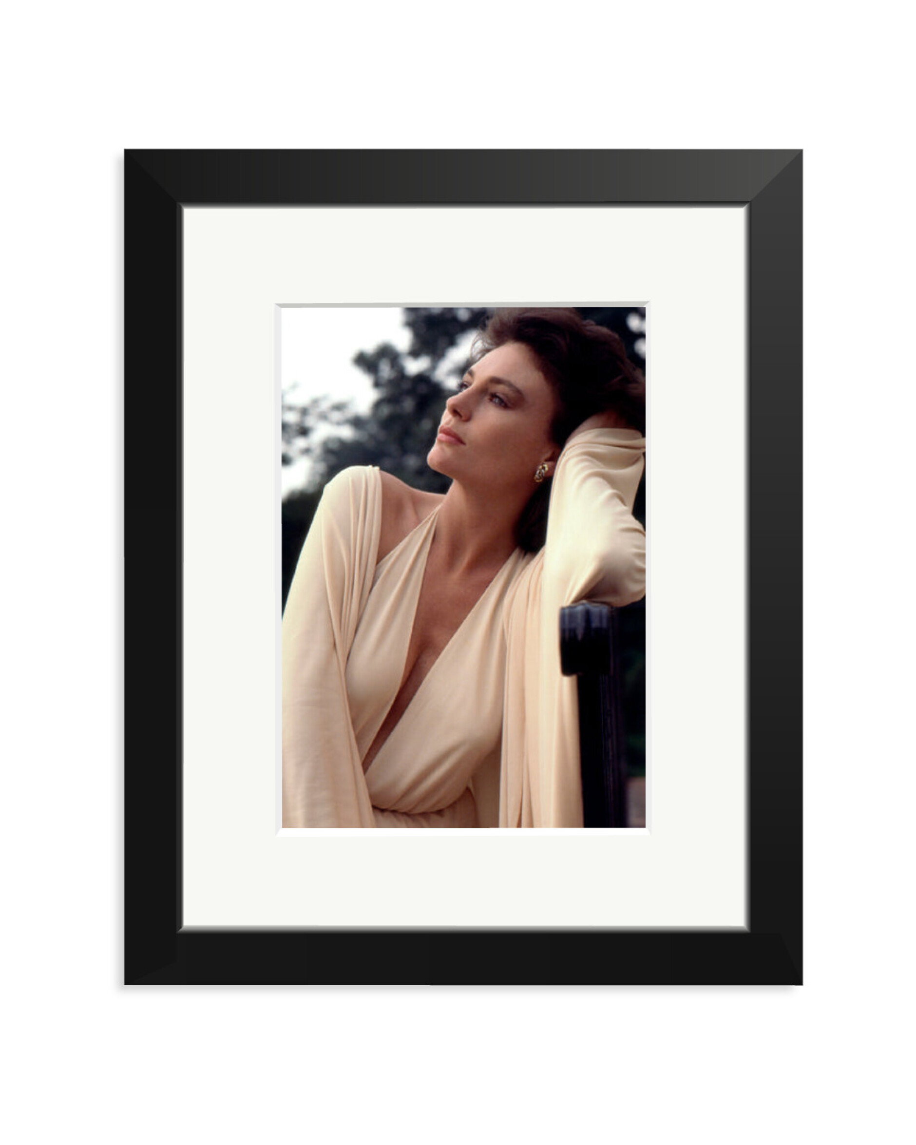Jacqueline Bisset, 1973 Black / Small