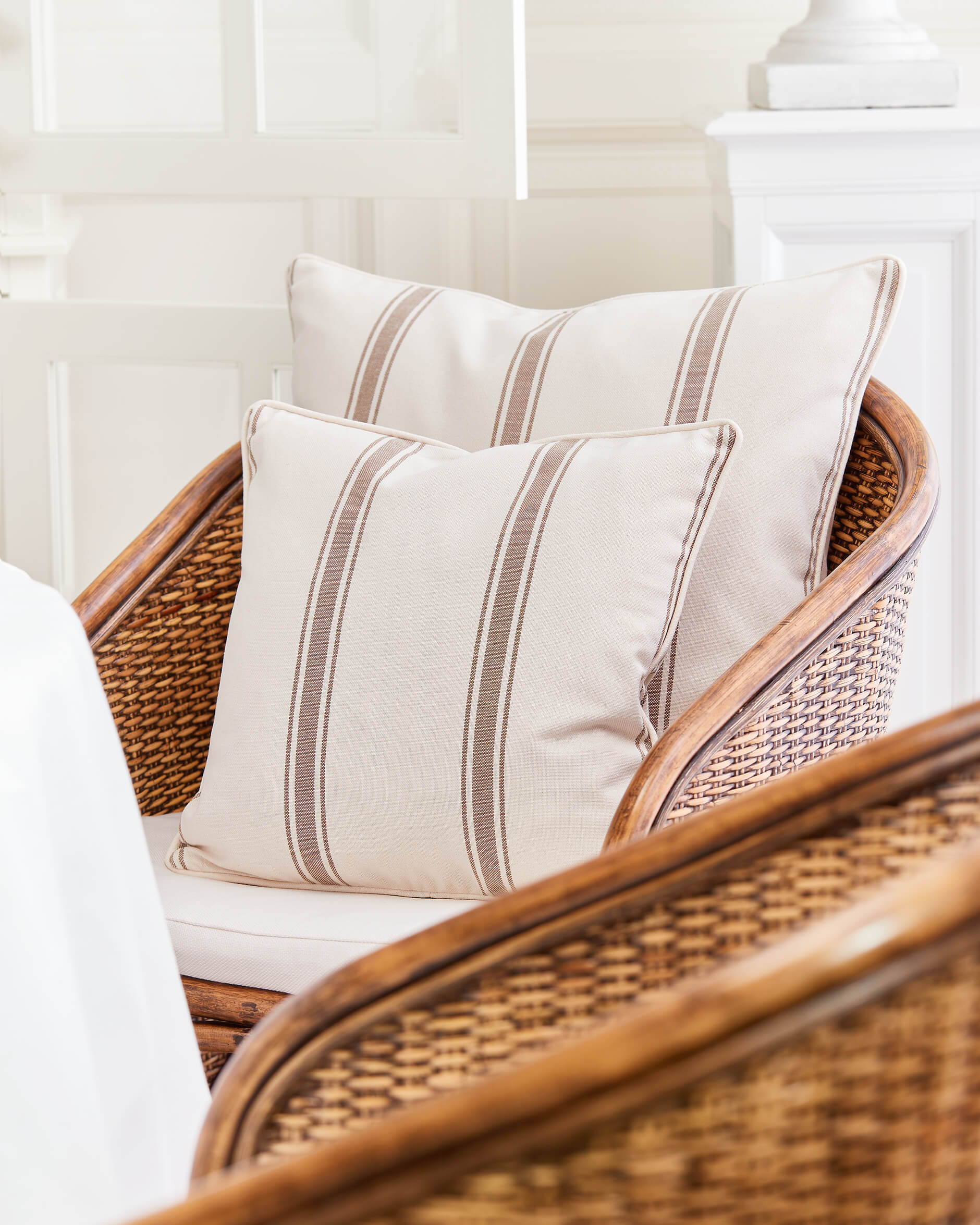 Shannon kuddfodral beige/vit