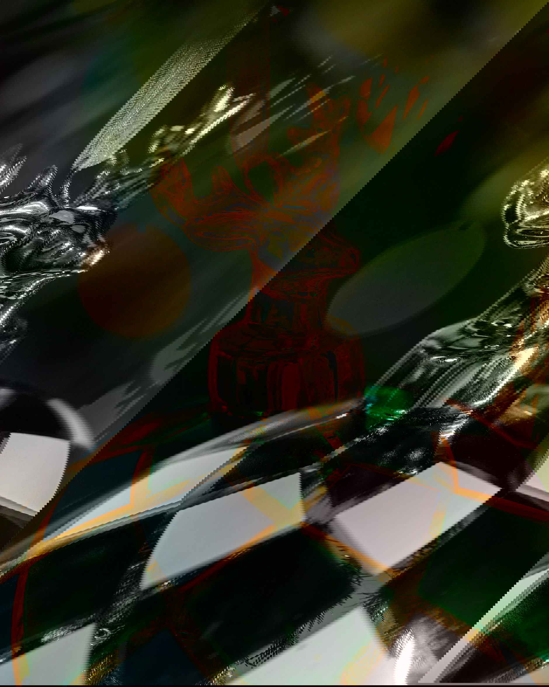 Damian Bauble Green/White 10cm