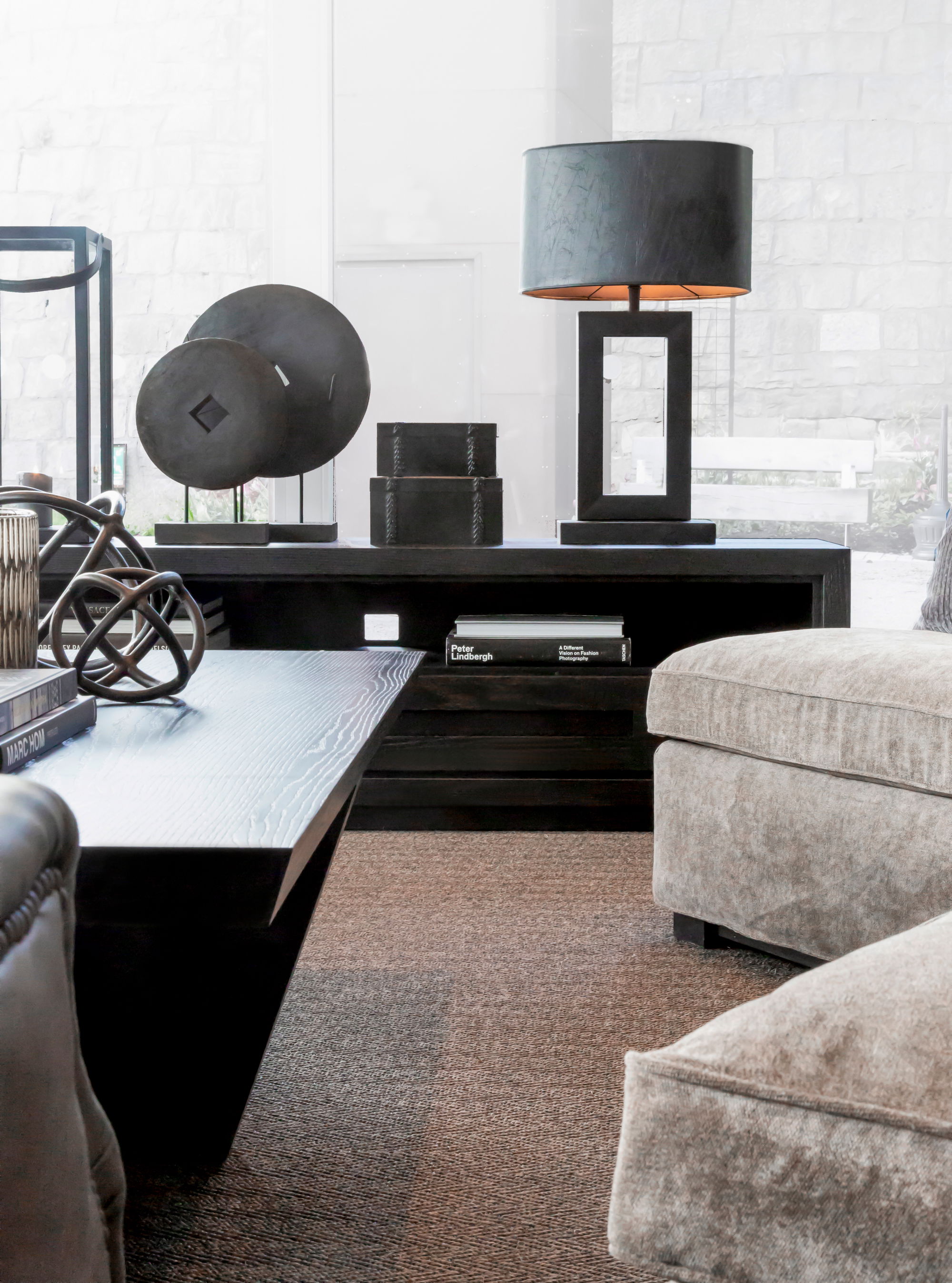 Trent soffbord svart 75x140cm