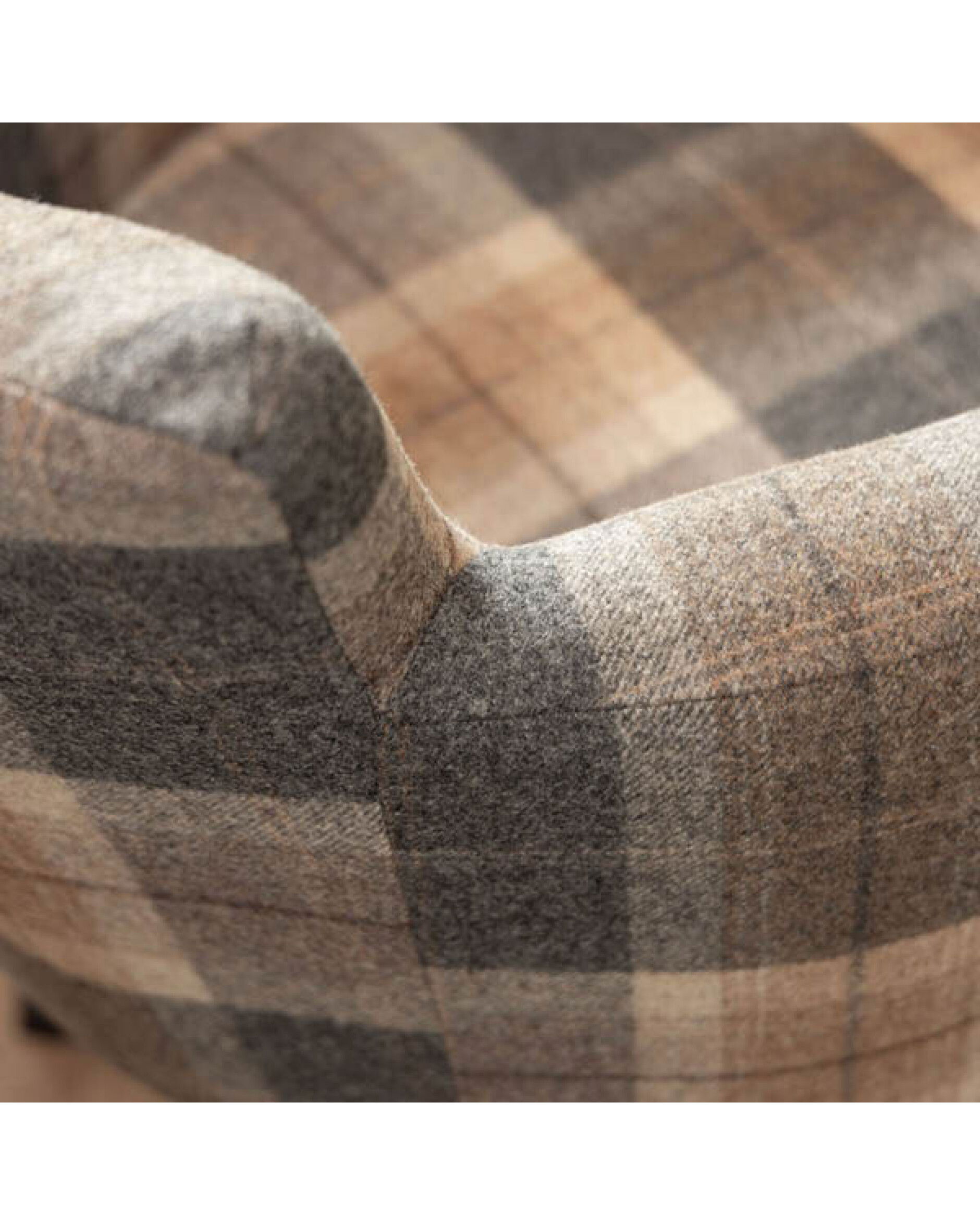 Ashley nojatuoli alistair ruudullinen ruskea