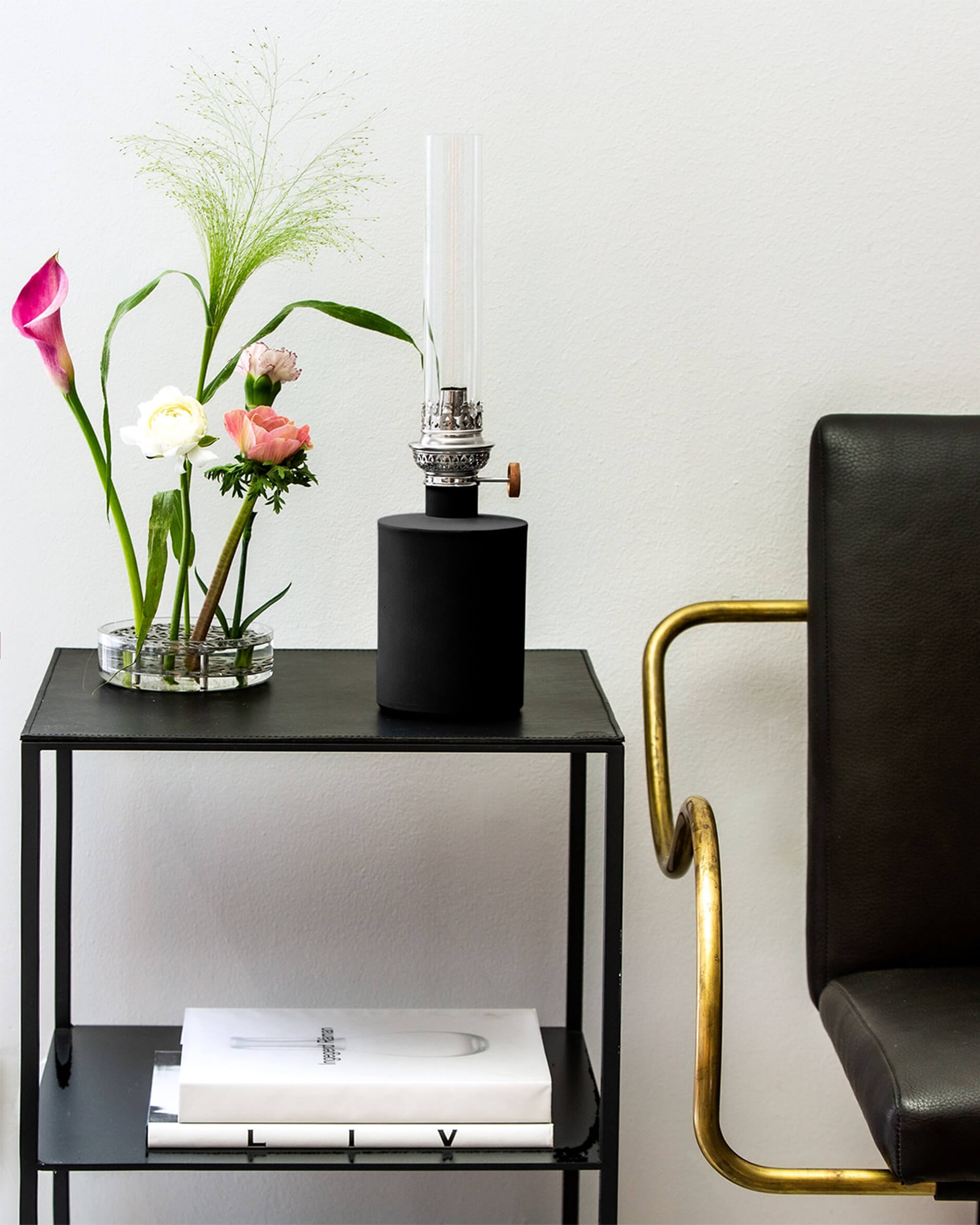 Patina oljelampa svart