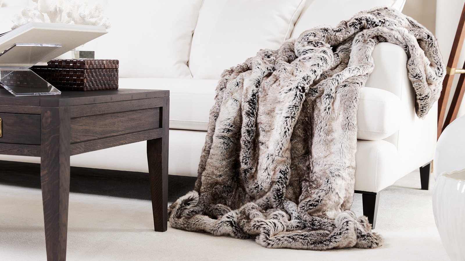 Throws &amp; blankets - Faux fur, wool and cotton - Newport