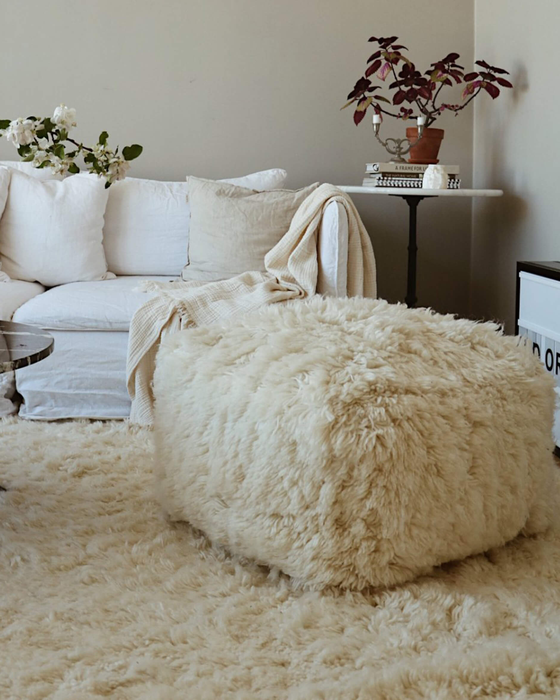 Cloudy-rahi luonnonvalkoinen