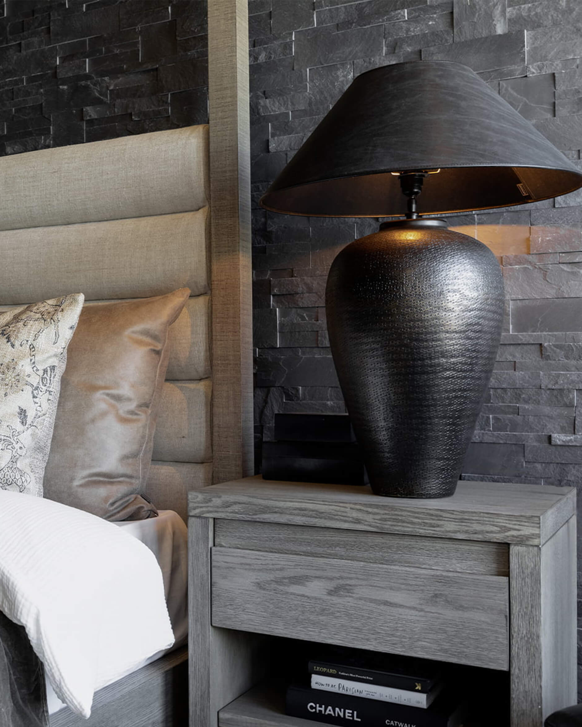 Florence bordslampa brons