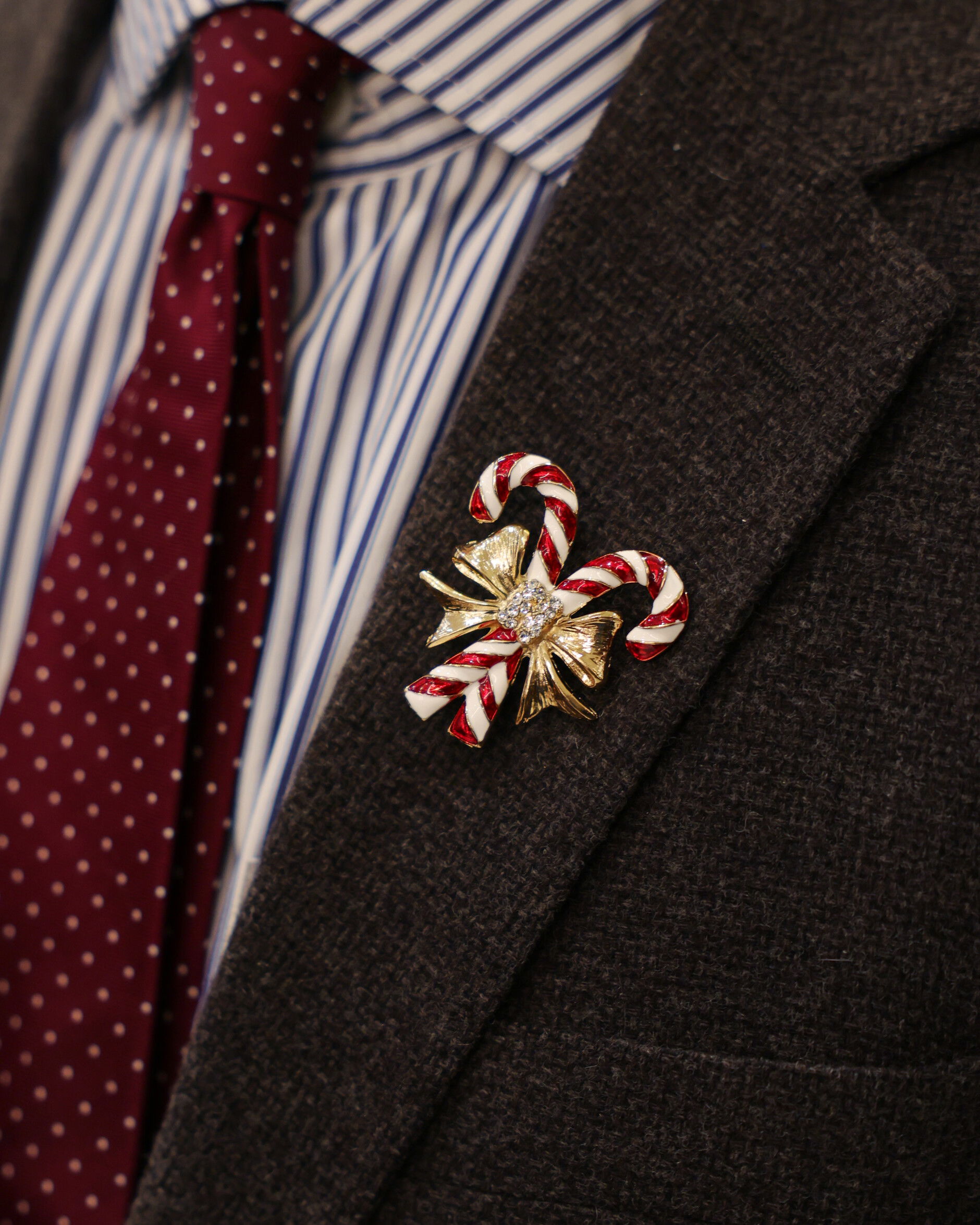 Julius polkakäpp brosch röd/vit