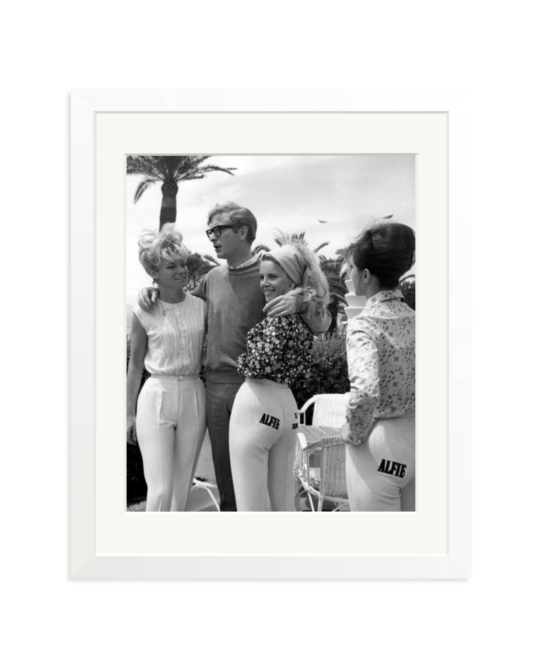 Caine With 'Alfie' Models White / Medium