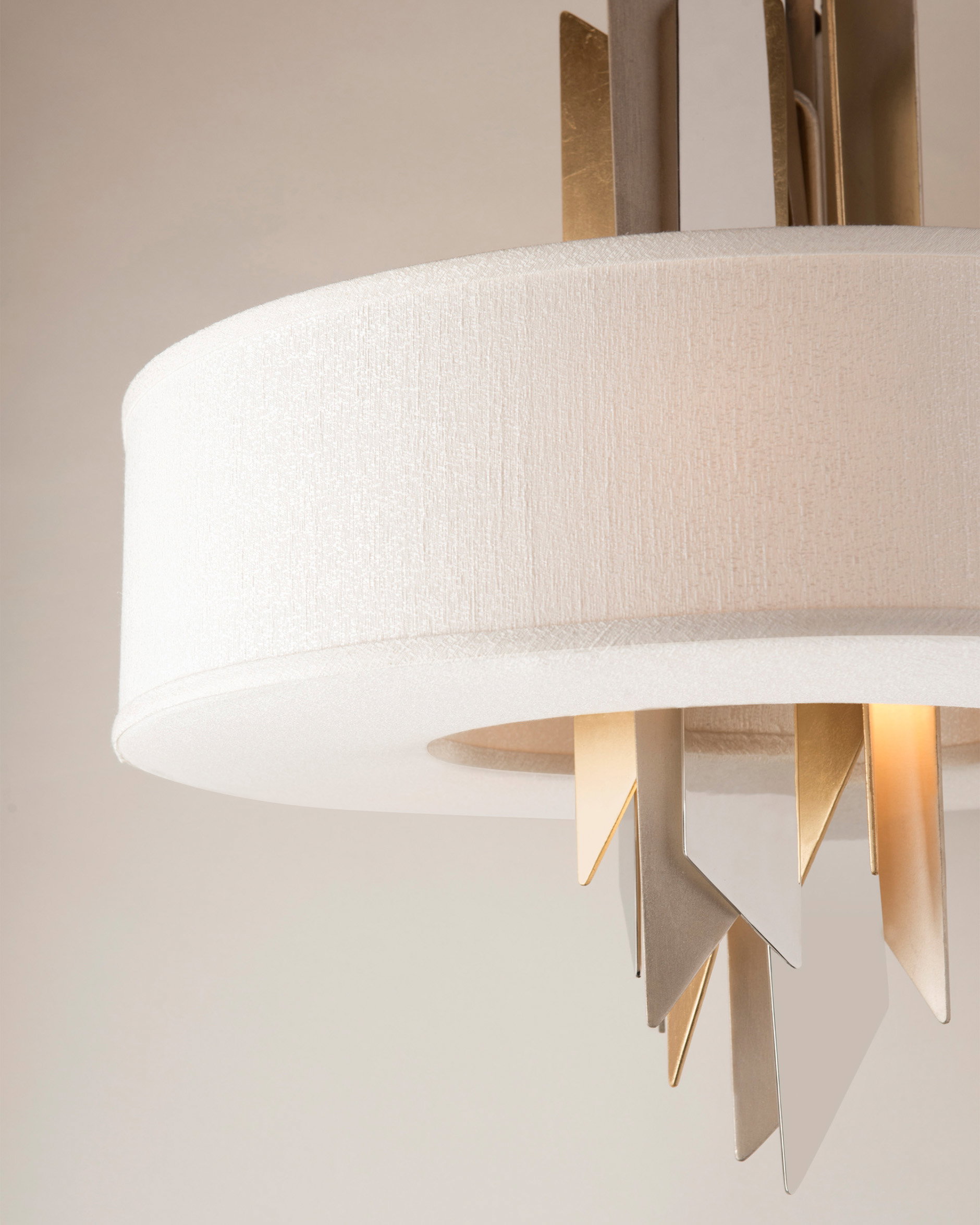 Modernistisk taklampe sølv