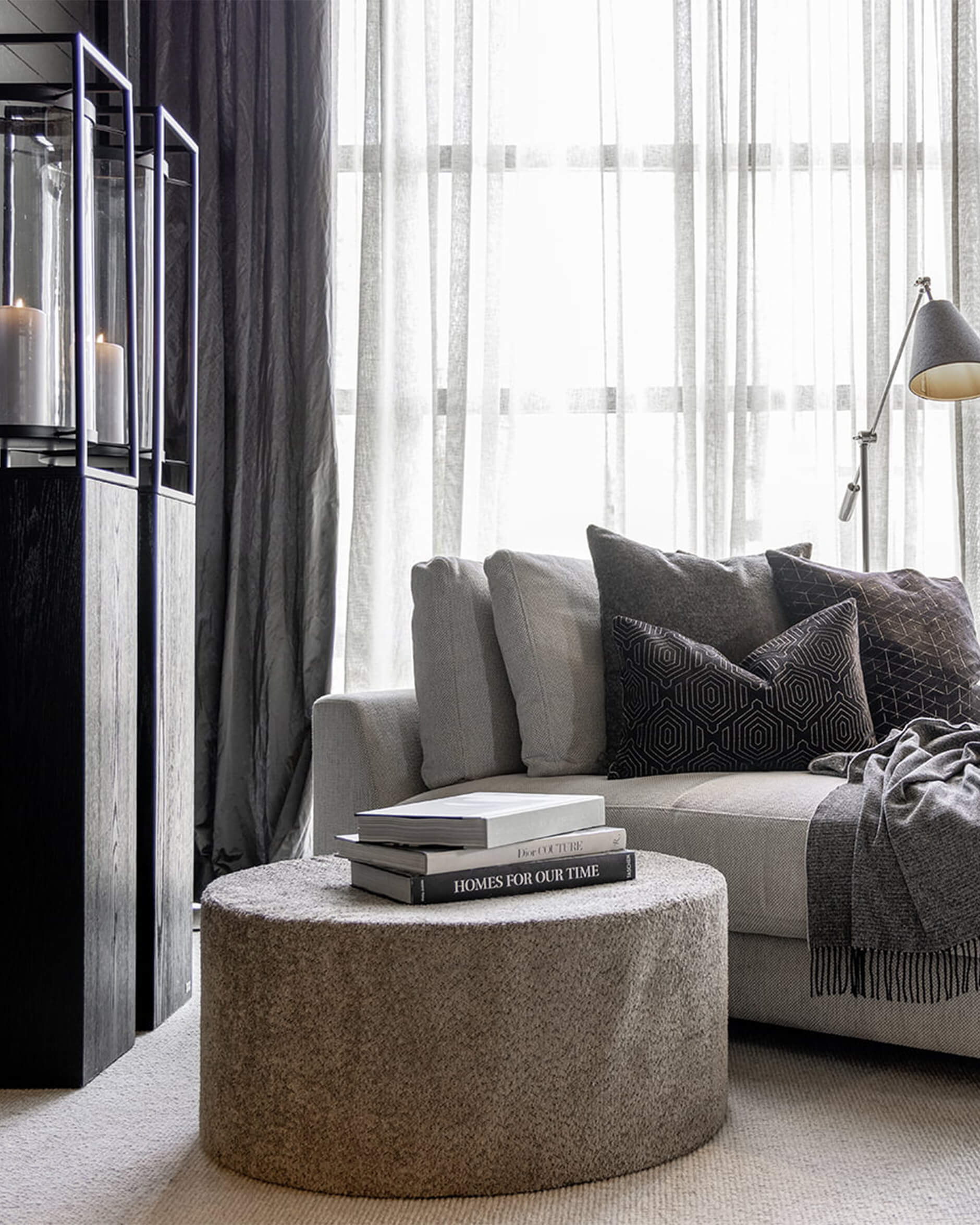 Cortina Ottoman Story Brown