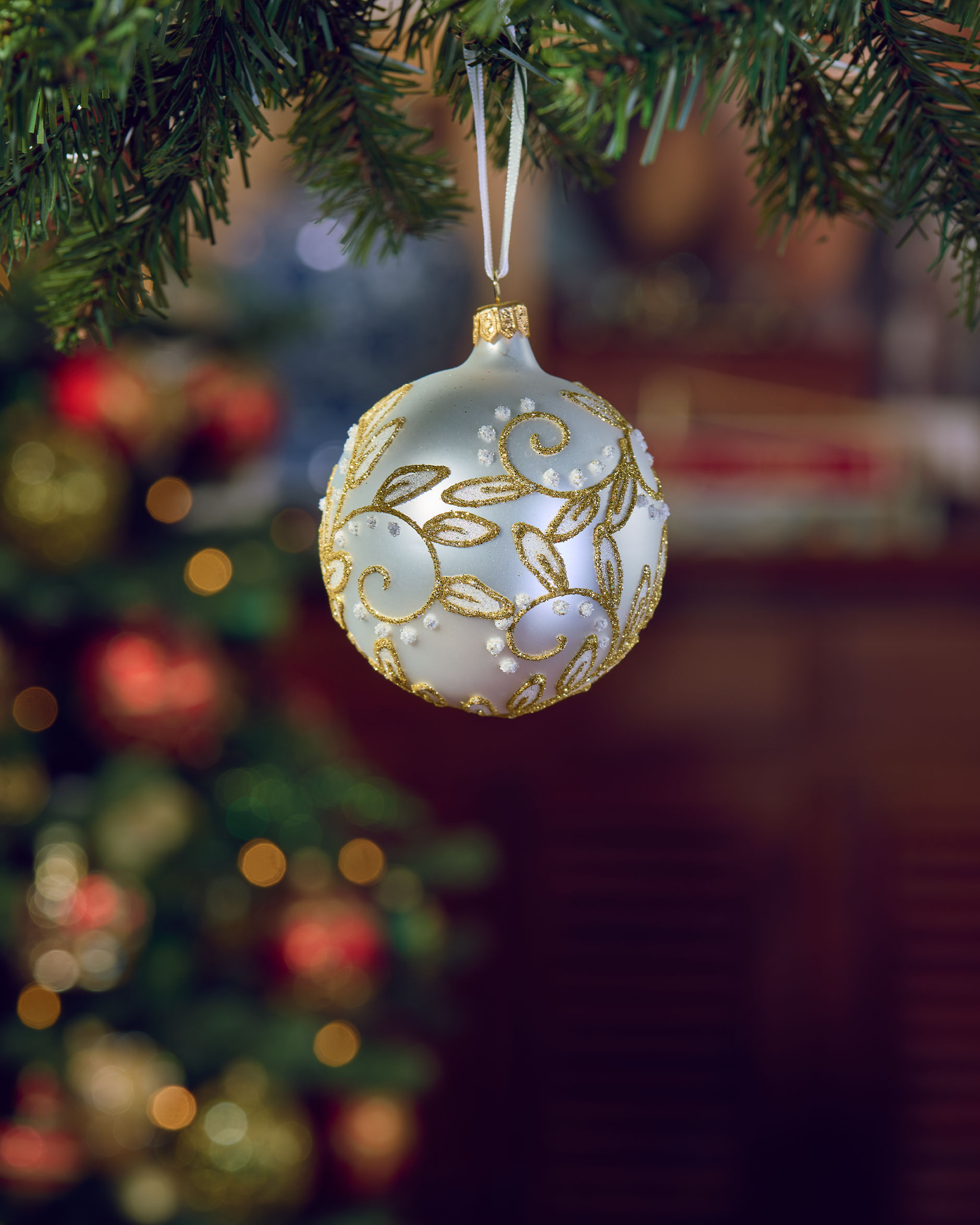 Lux Sparkling Leaves julekugle guld
