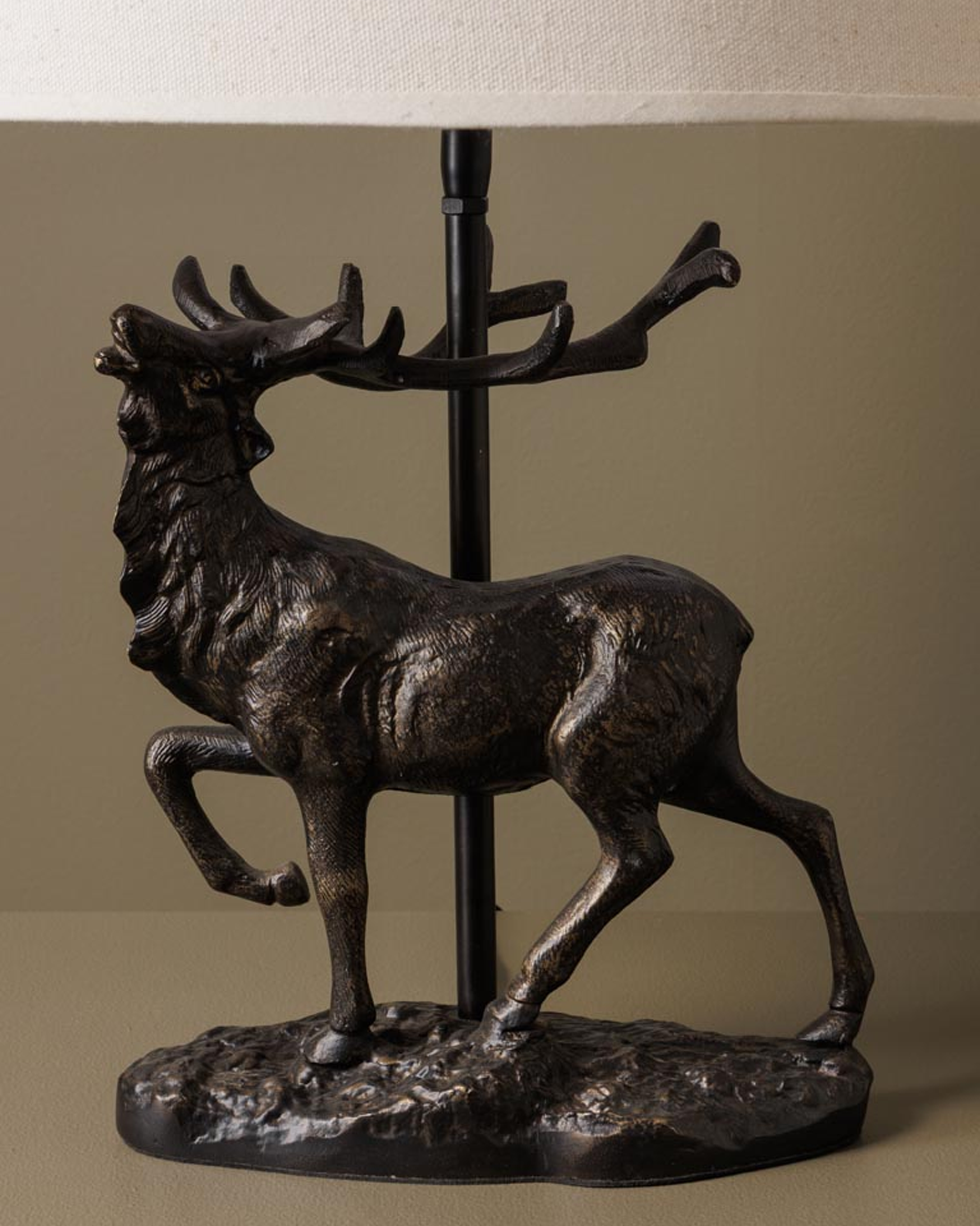 Bellamy stag table lamp