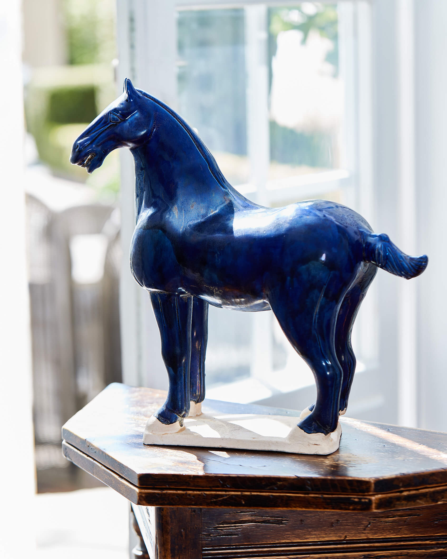 Tang häst skulptur blå M