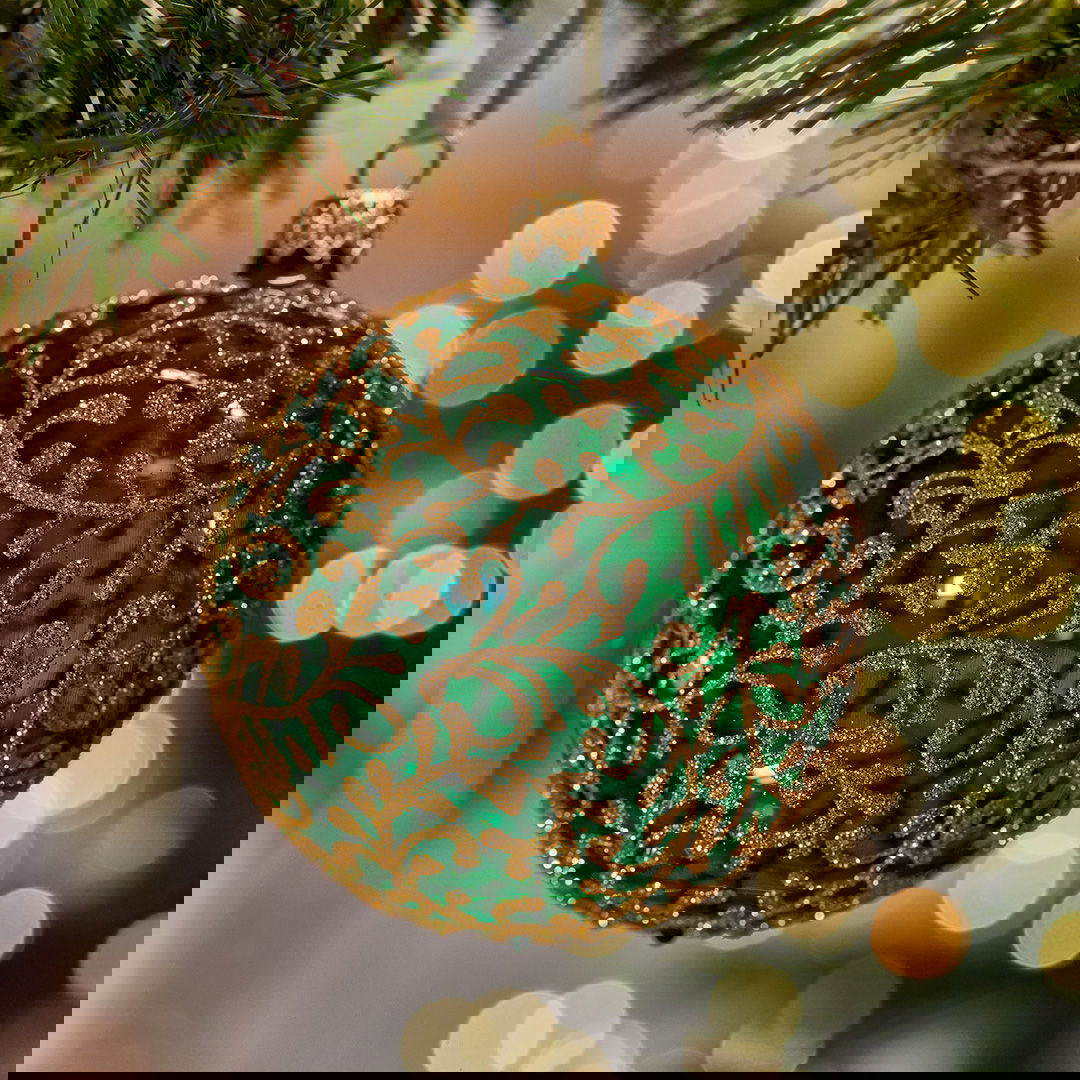 Lux Amelia Bauble Green 8cm