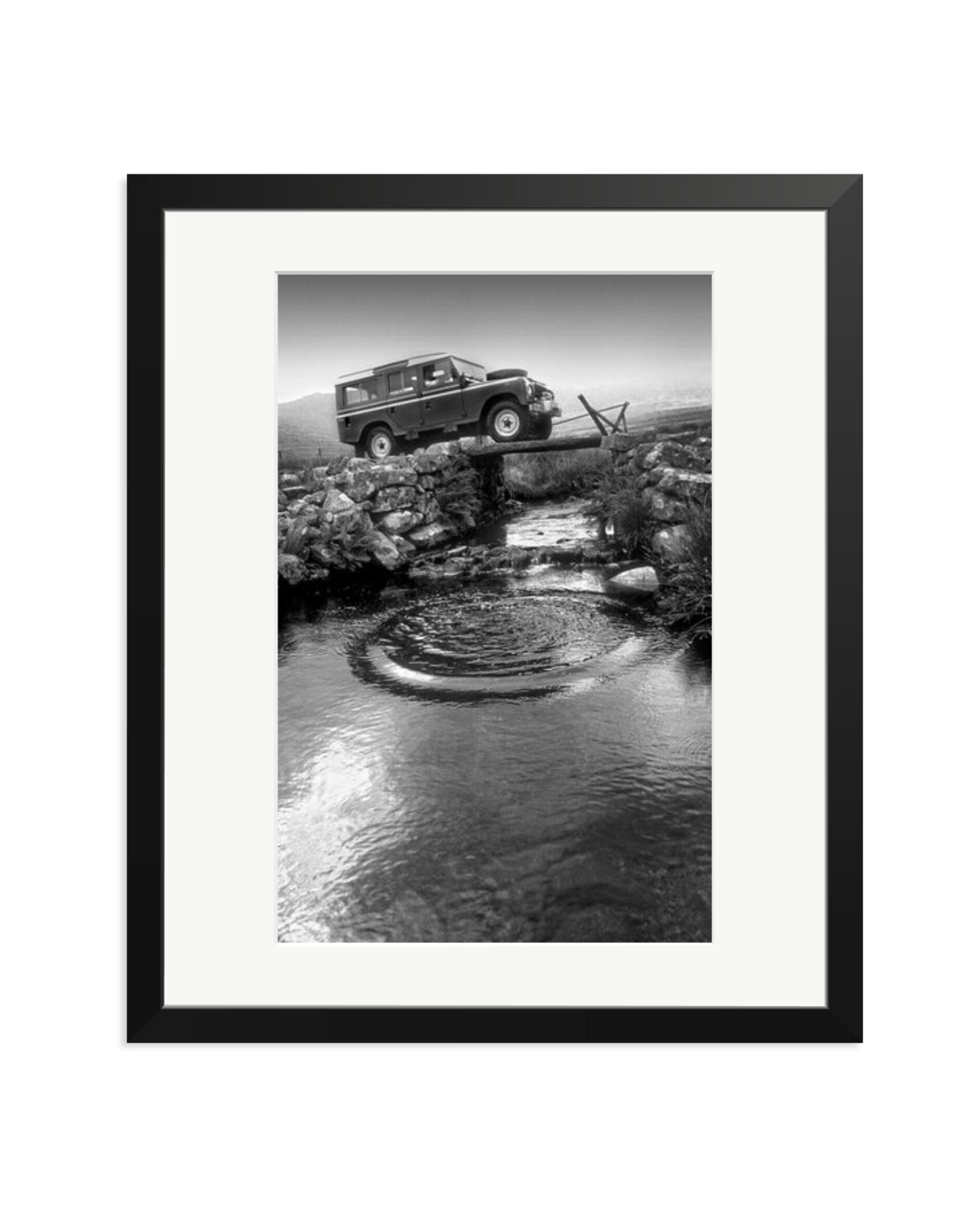 The Series III Black / Large