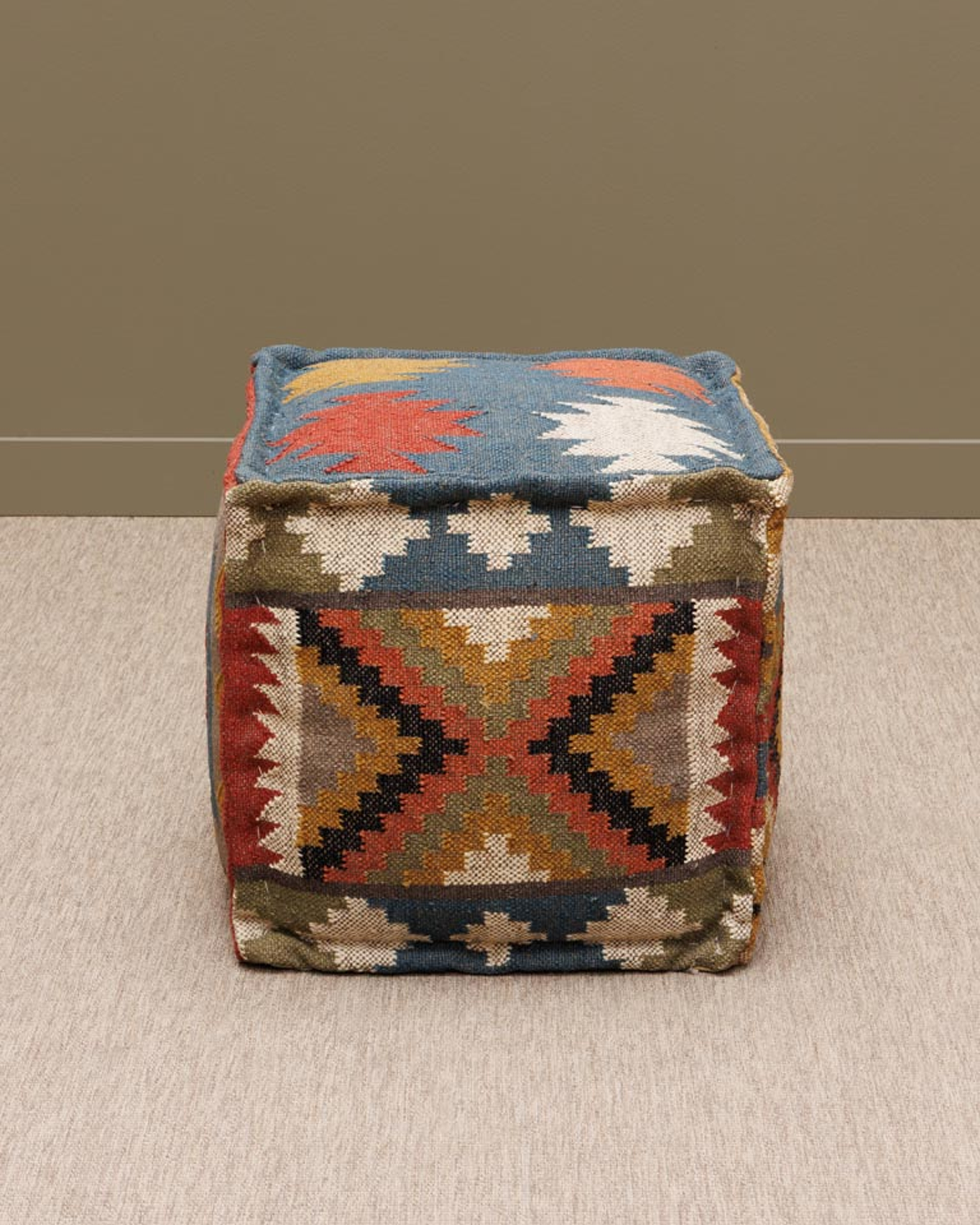 Ayaco multi pouf