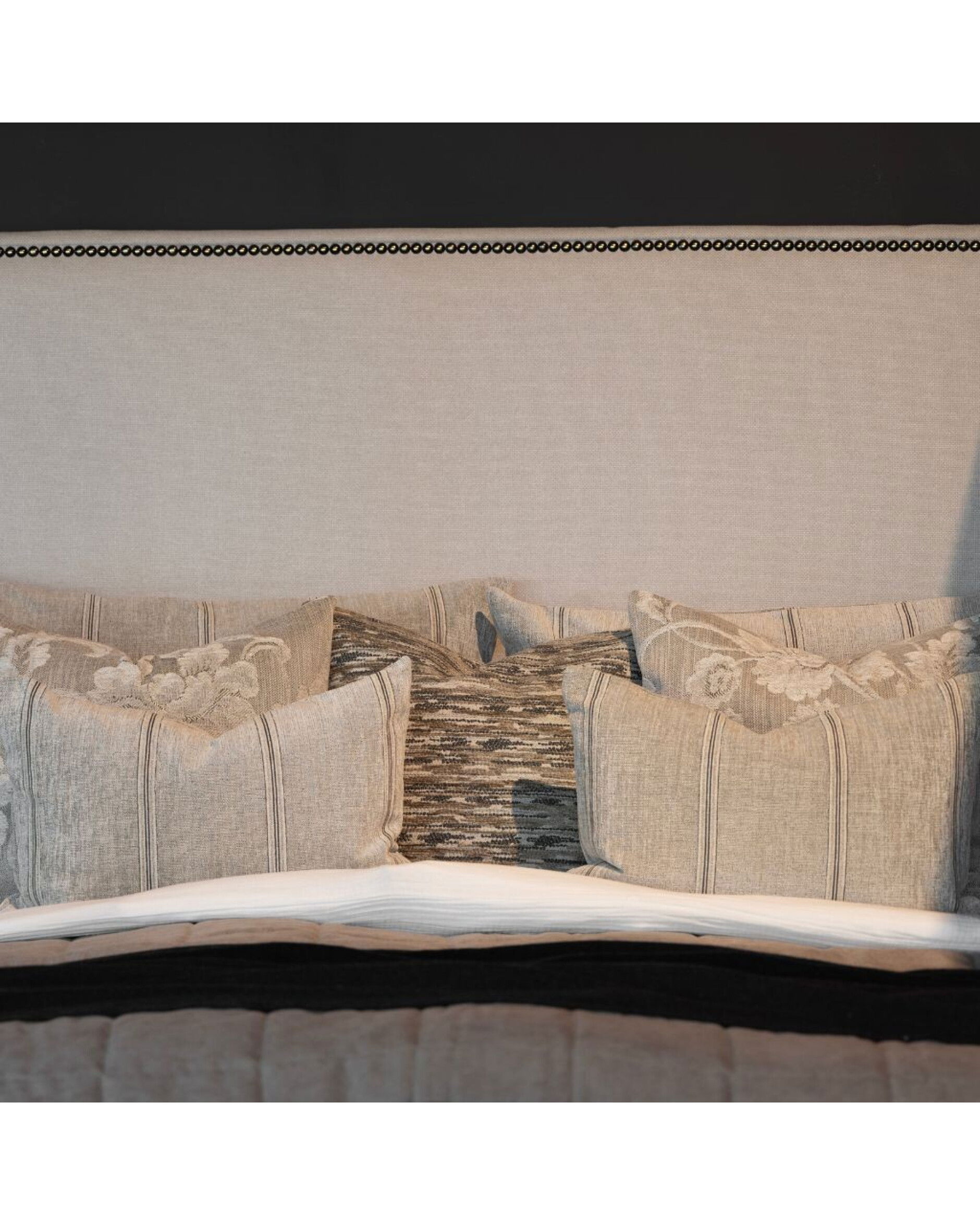 Meghan päiväpeite simply greige