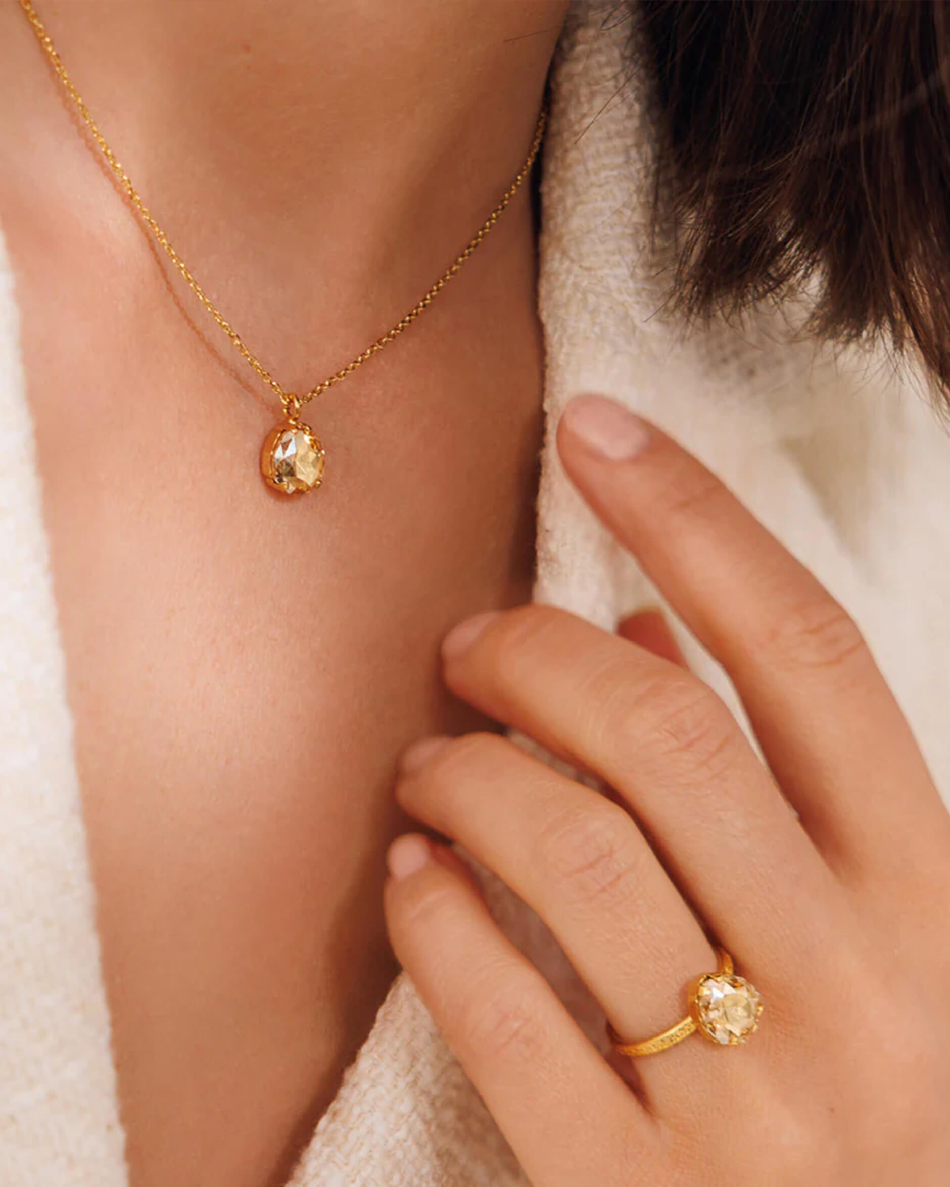 Carlotta ring golden shadow